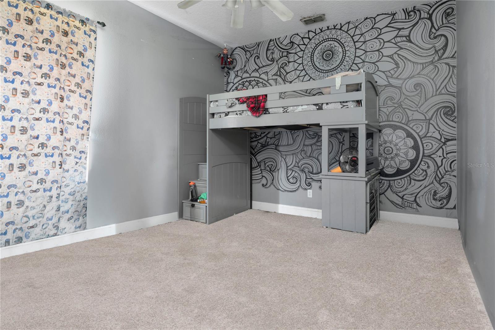 Image 18 of 33 For 4915 Lazy Oaks Way