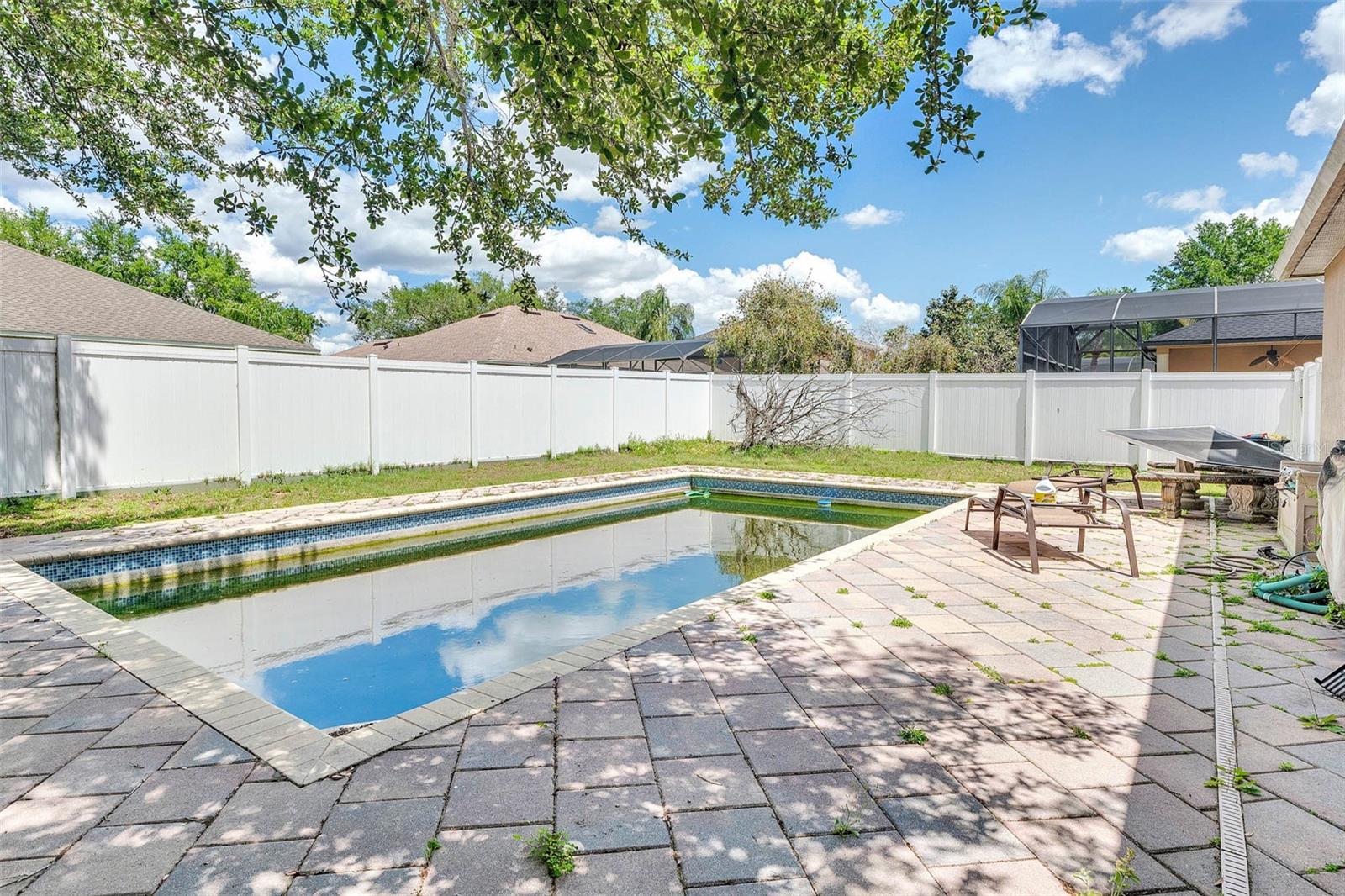 Image 28 of 33 For 4915 Lazy Oaks Way