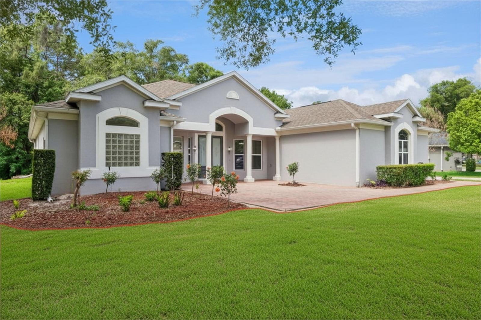 Listing photo id 0 for 571 Masalo Place