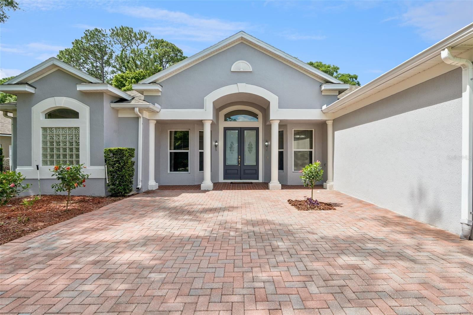 Listing photo id 1 for 571 Masalo Place