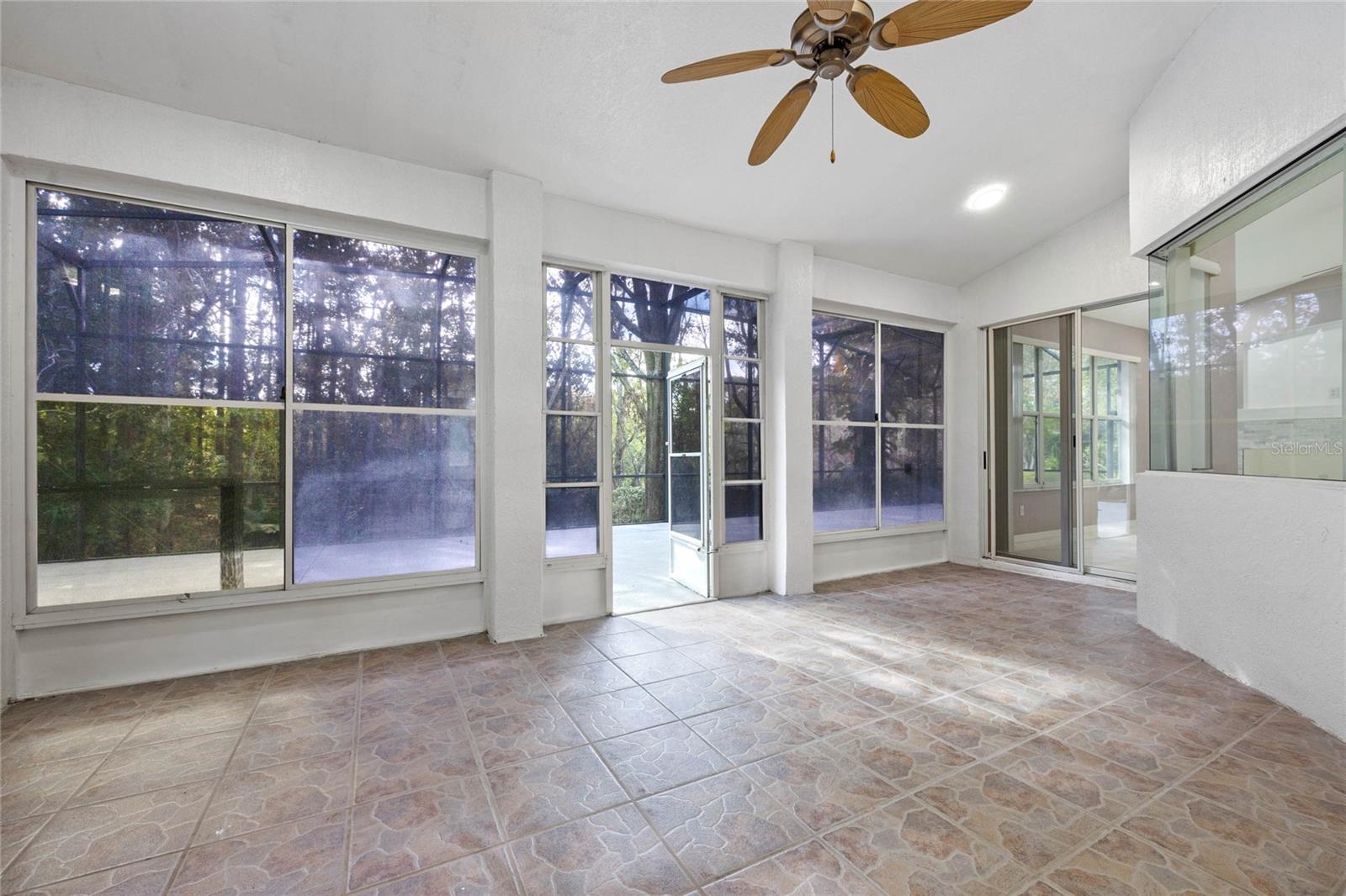 Listing photo id 28 for 571 Masalo Place