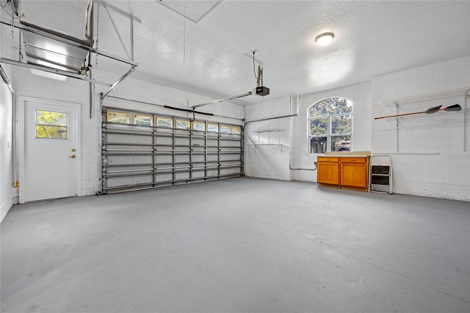 Listing photo id 35 for 571 Masalo Place