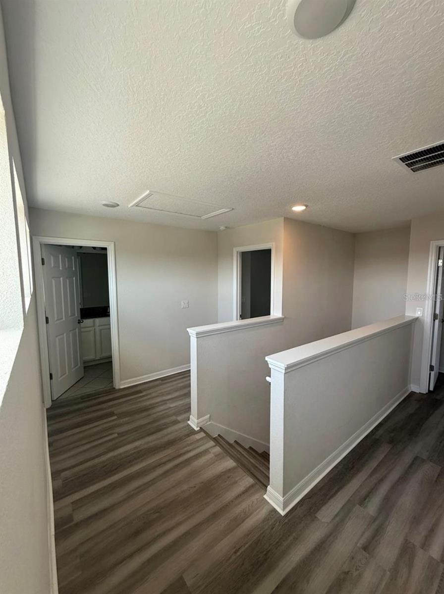 Image 11 of 12 For 1498 Grassland Avenue