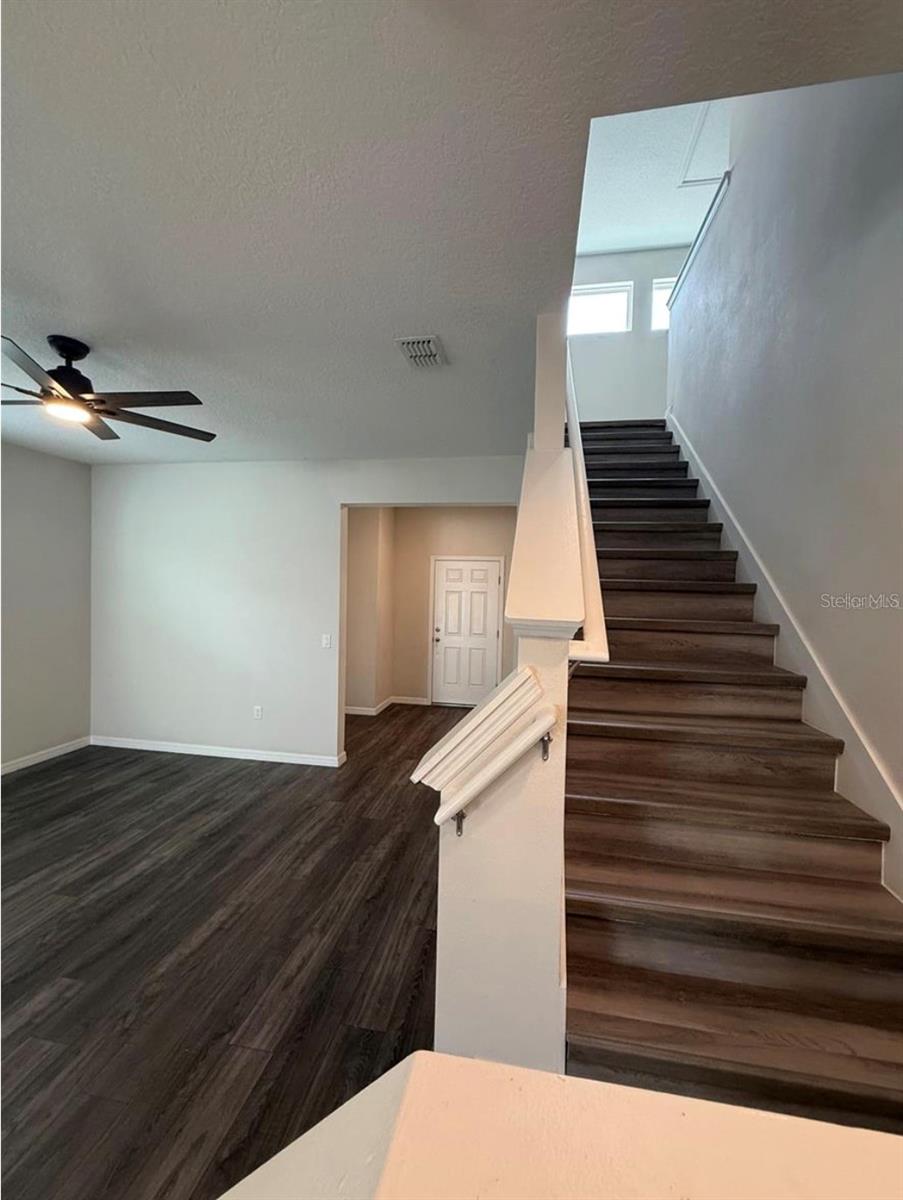 Image 9 of 12 For 1498 Grassland Avenue