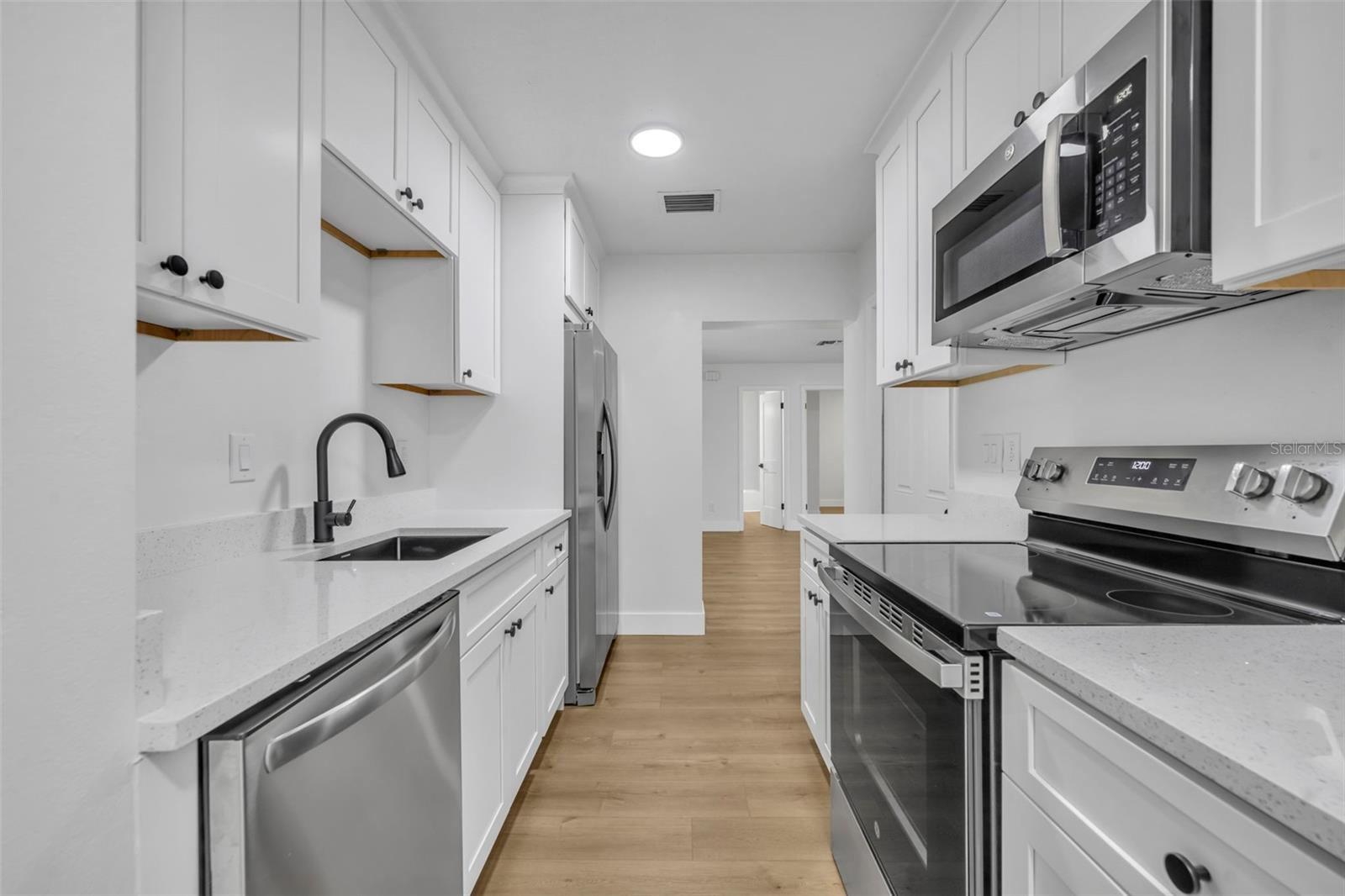 Image 11 of 33 For 292 3rd Street A And B