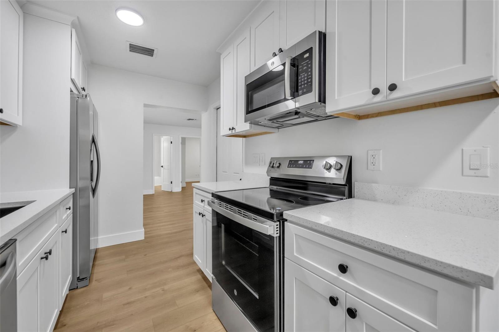 Image 12 of 33 For 292 3rd Street A And B