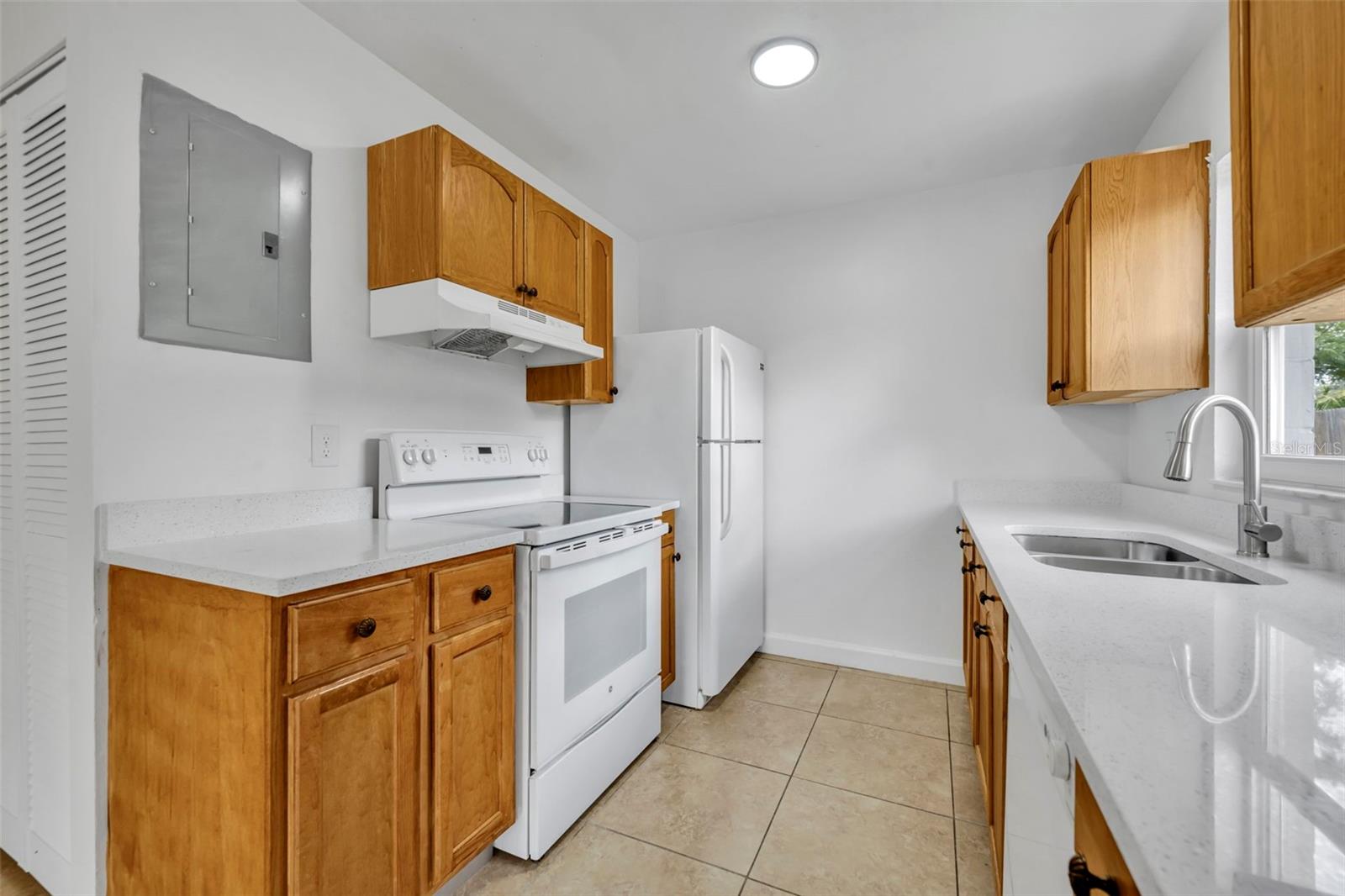 Image 25 of 33 For 292 3rd Street A And B