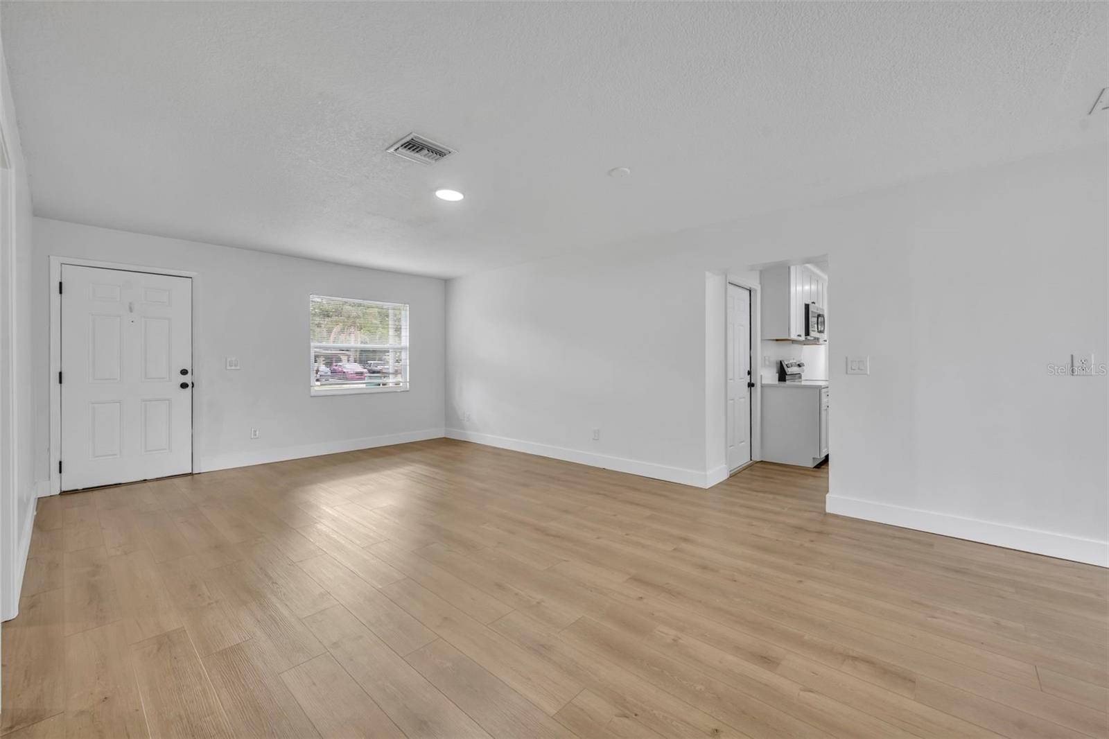 Image 6 of 33 For 292 3rd Street A And B