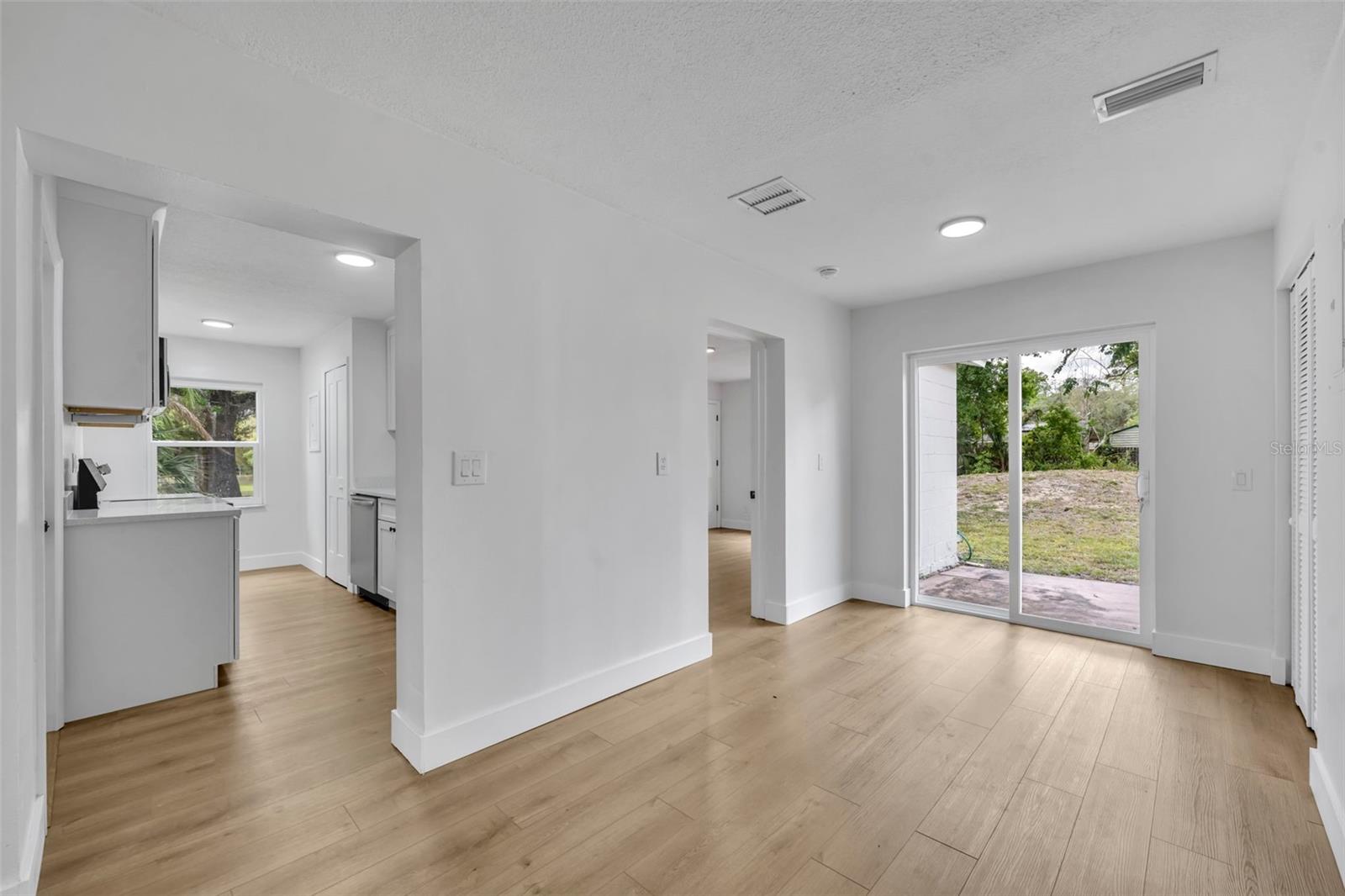 Image 7 of 33 For 292 3rd Street A And B