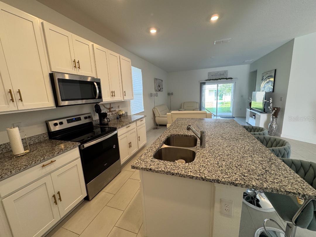Image 17 of 23 For 441 Silver Palm Drive