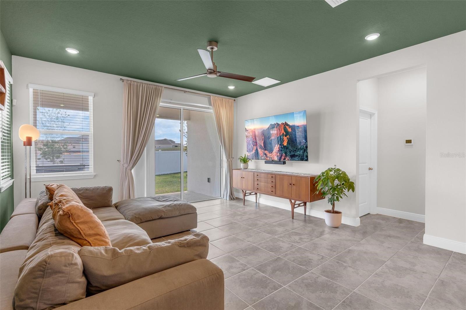 Image 16 of 37 For 2019 Sunshine Peak Drive