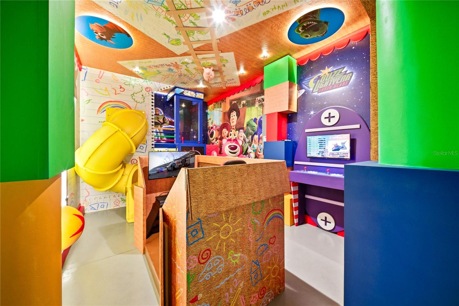 Image 30 of 67 For 2308 Distant Sun Trail