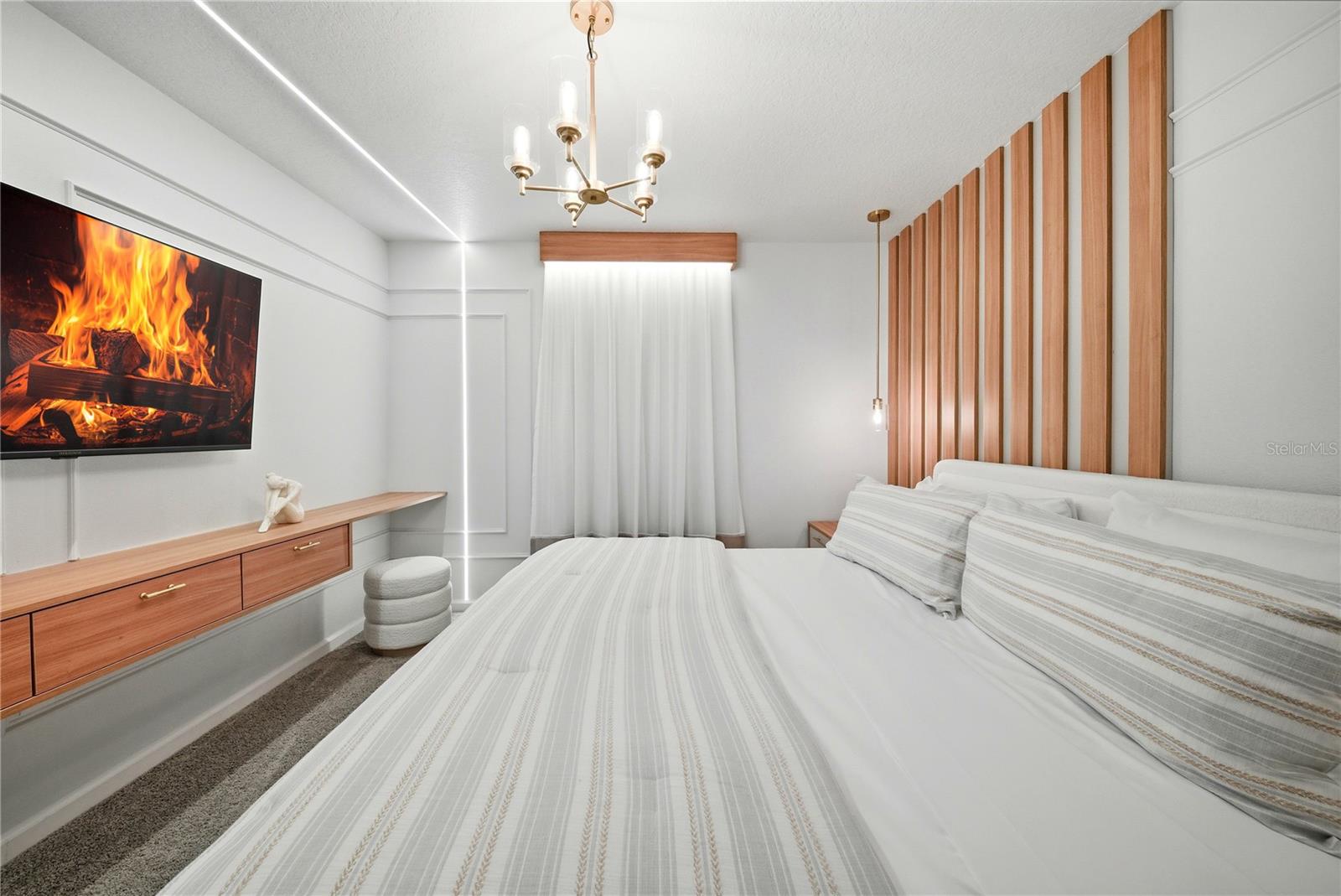 Image 34 of 67 For 2308 Distant Sun Trail