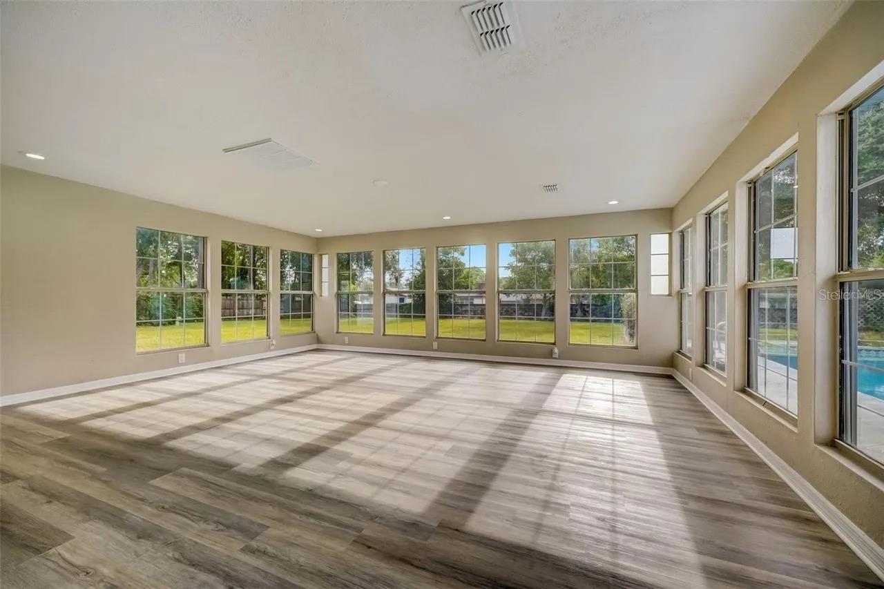 Image 15 of 20 For 4223 Pine Hill Circle
