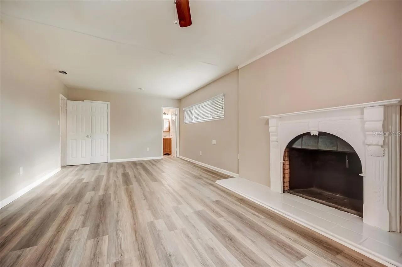 Image 9 of 20 For 4223 Pine Hill Circle