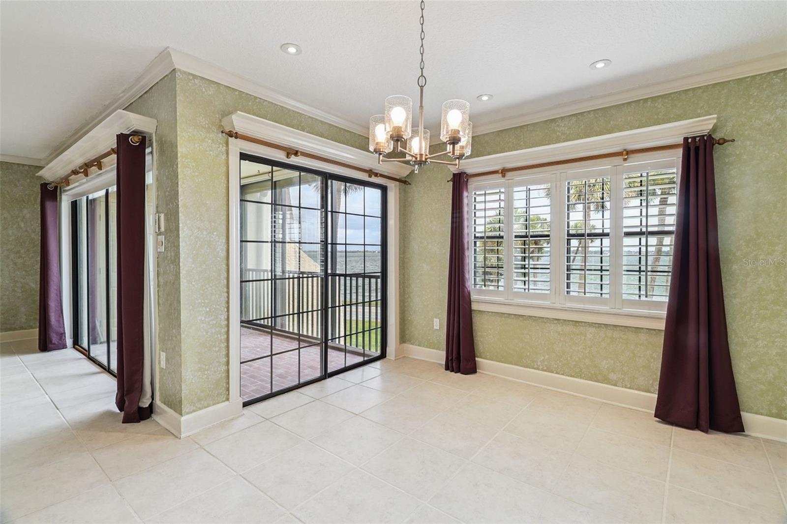 Listing photo id 2 for 115 Indian River Drive 207