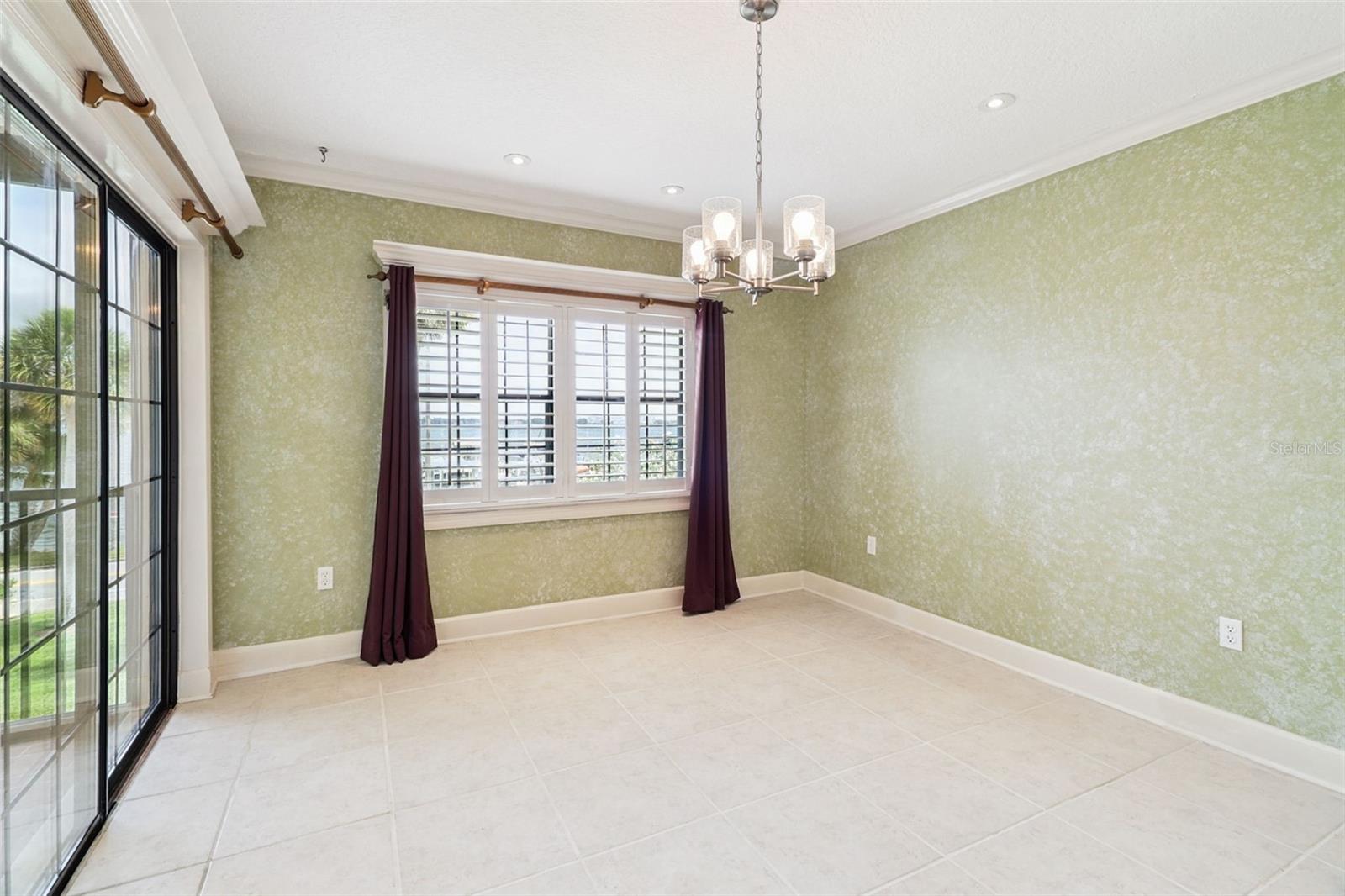 Listing photo id 3 for 115 Indian River Drive 207