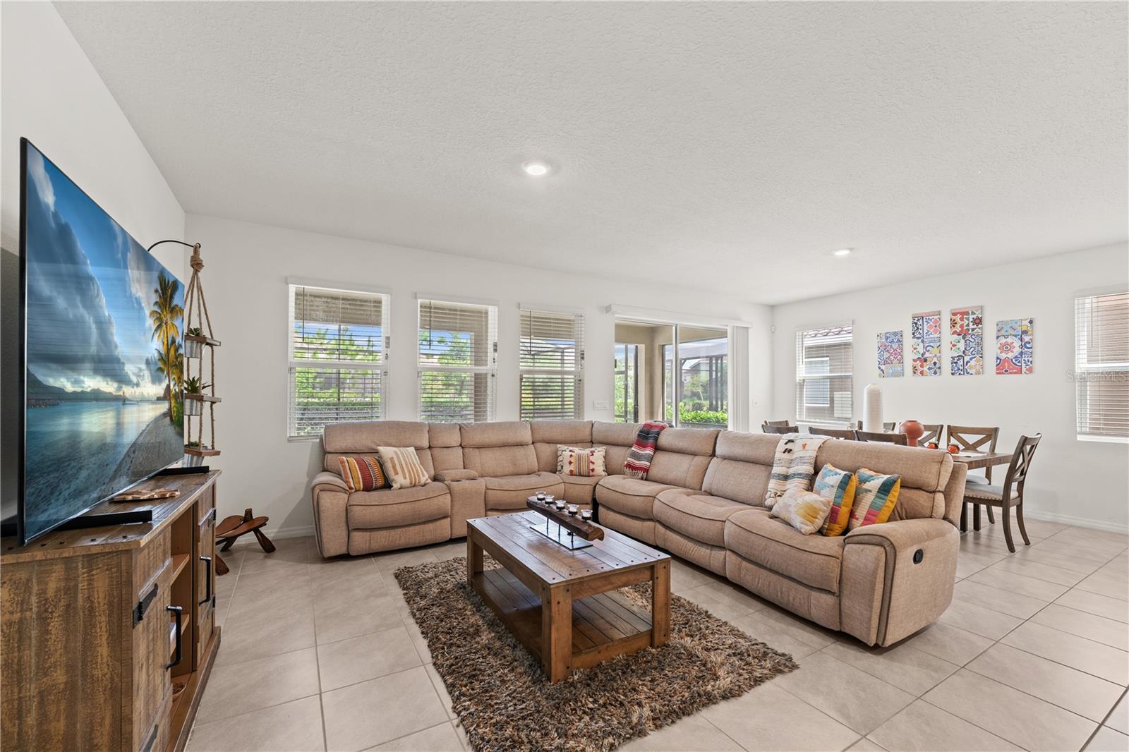 Image 10 of 55 For 7630 Oakmoss Loop