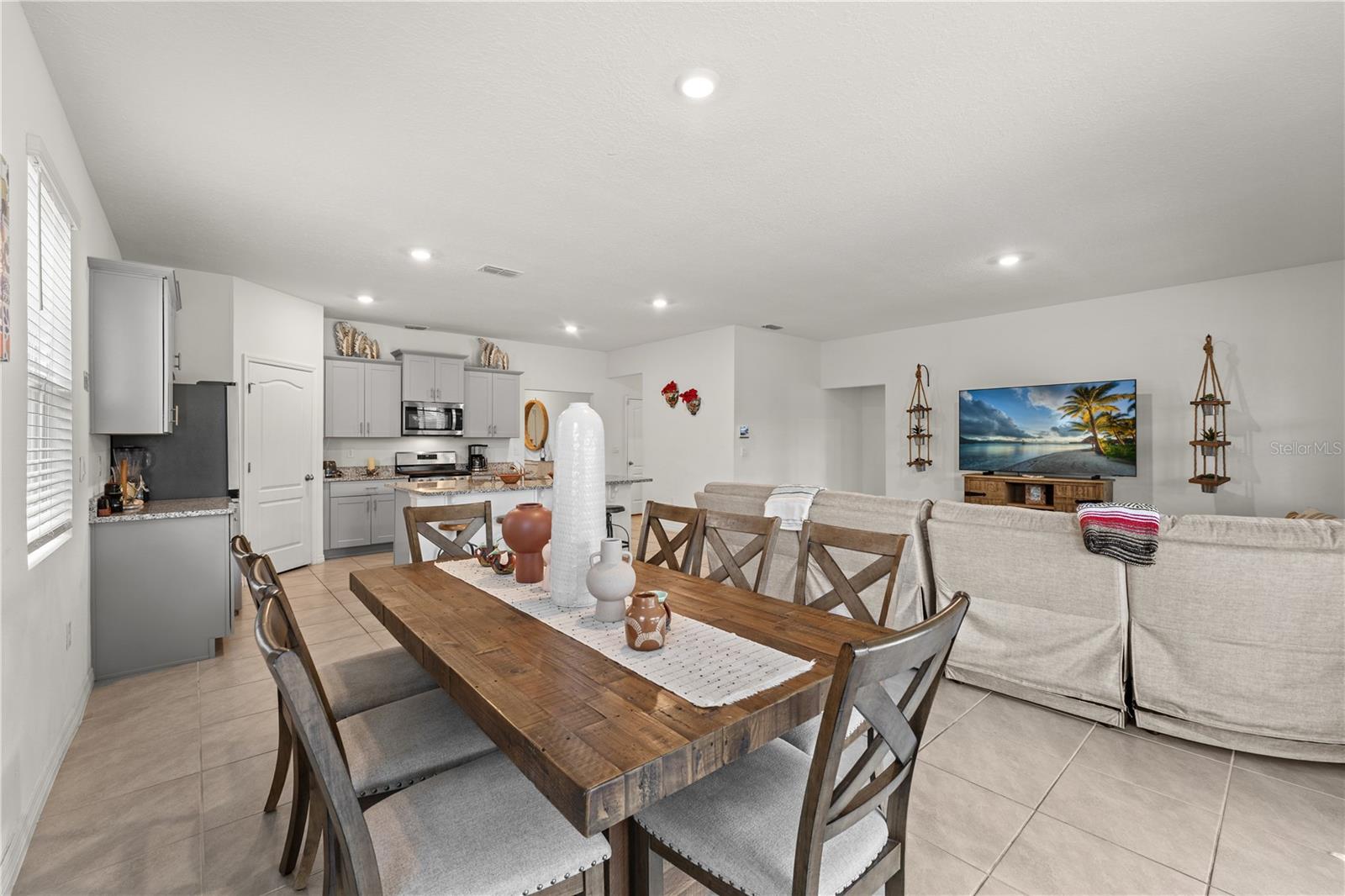 Image 12 of 55 For 7630 Oakmoss Loop