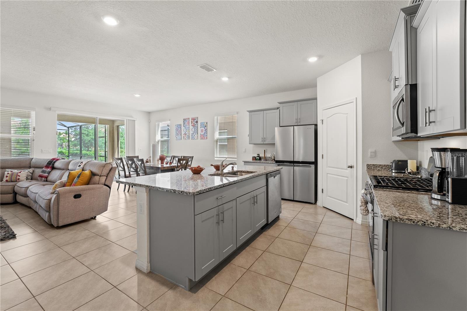 Image 13 of 55 For 7630 Oakmoss Loop