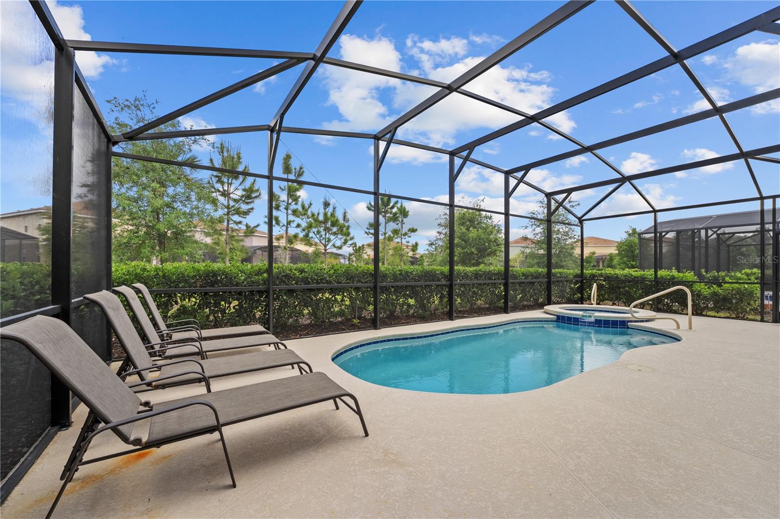 Image 23 of 55 For 7630 Oakmoss Loop