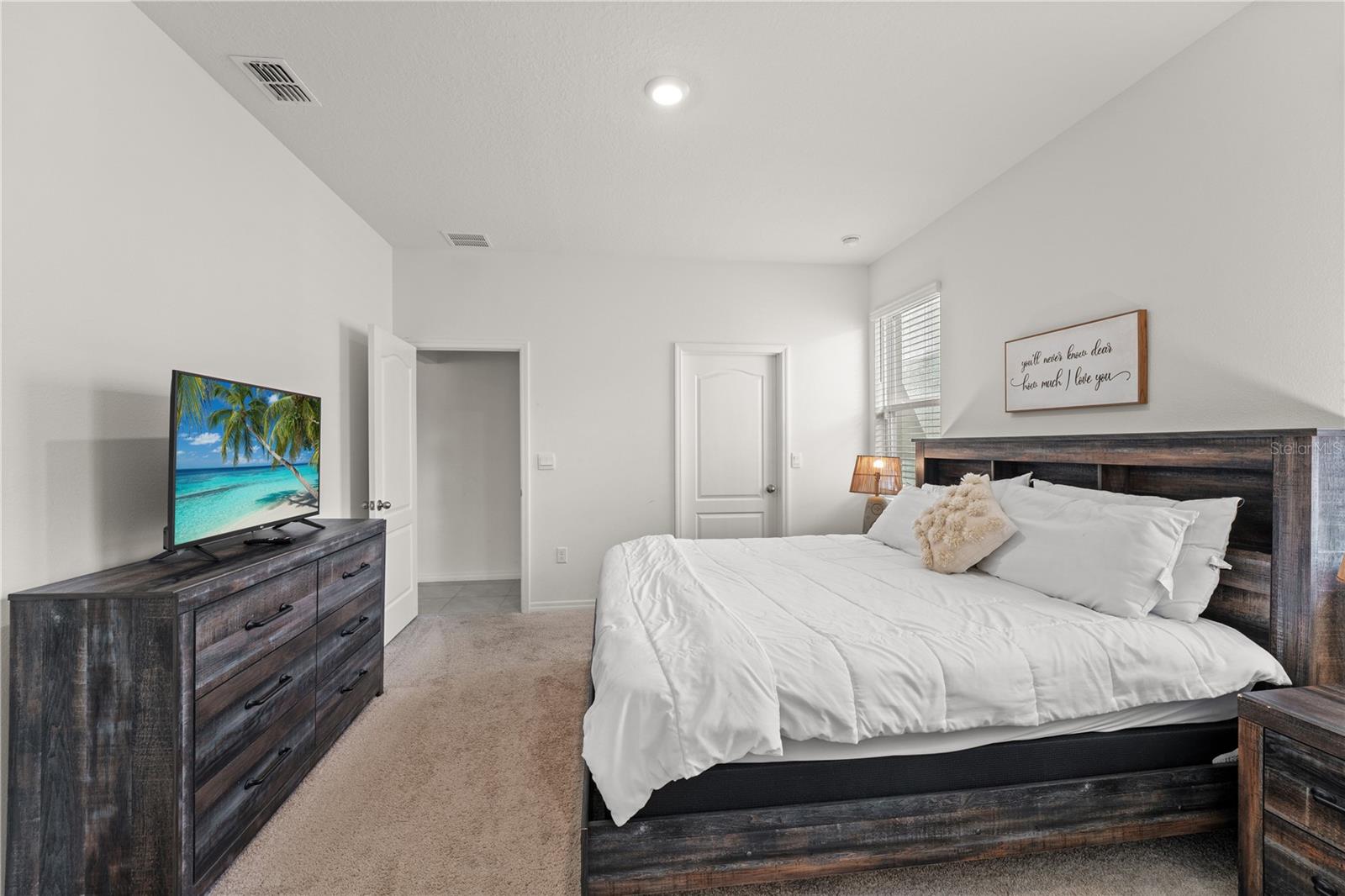 Image 28 of 55 For 7630 Oakmoss Loop