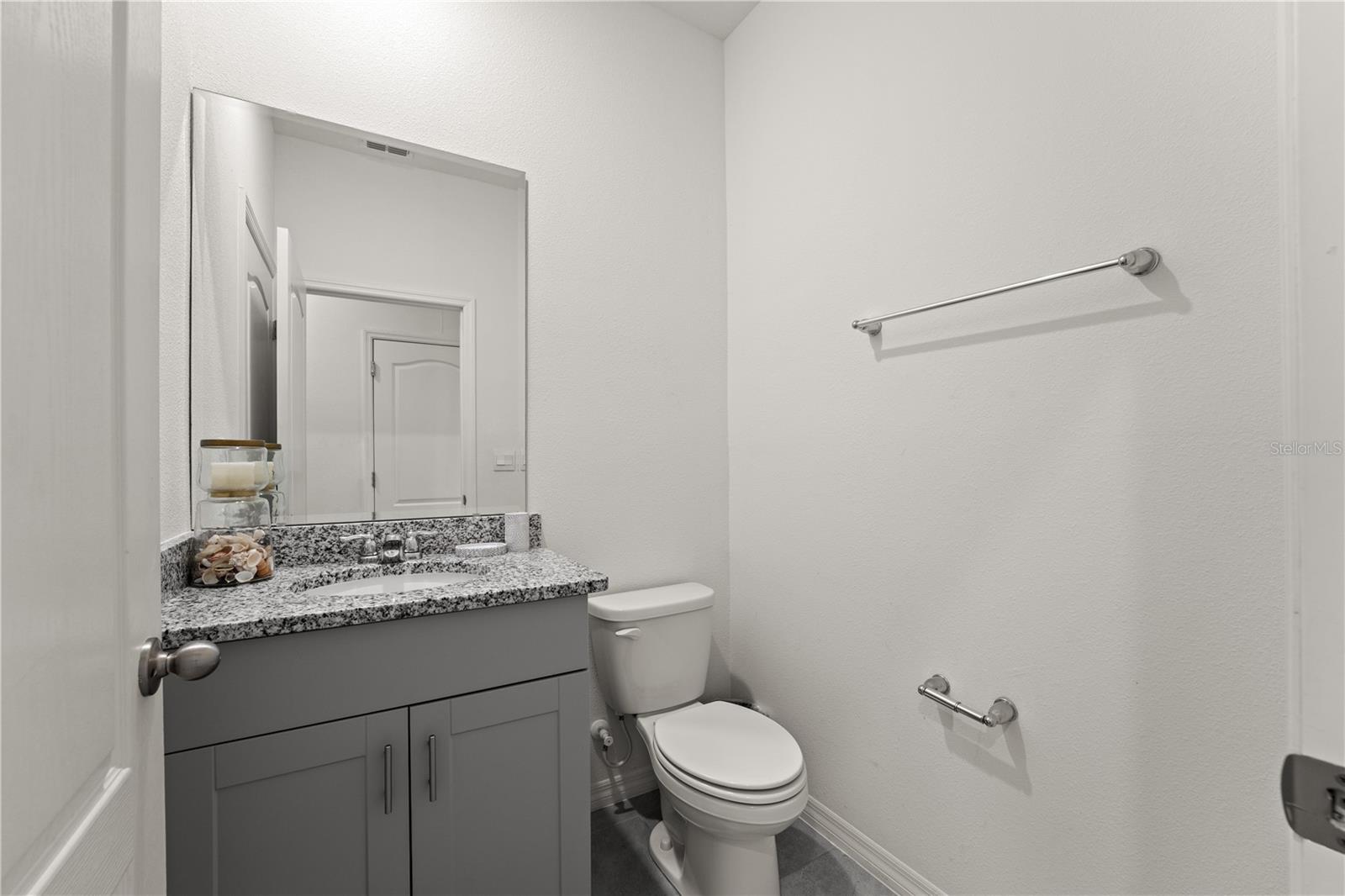 Image 33 of 55 For 7630 Oakmoss Loop