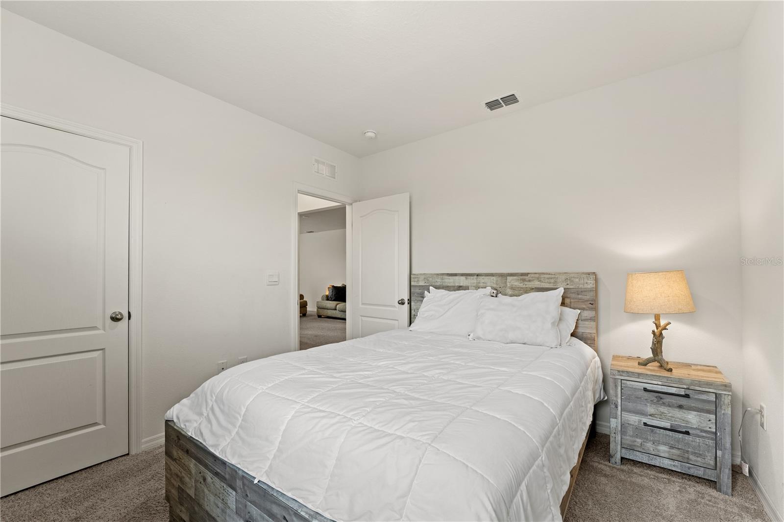 Image 39 of 55 For 7630 Oakmoss Loop