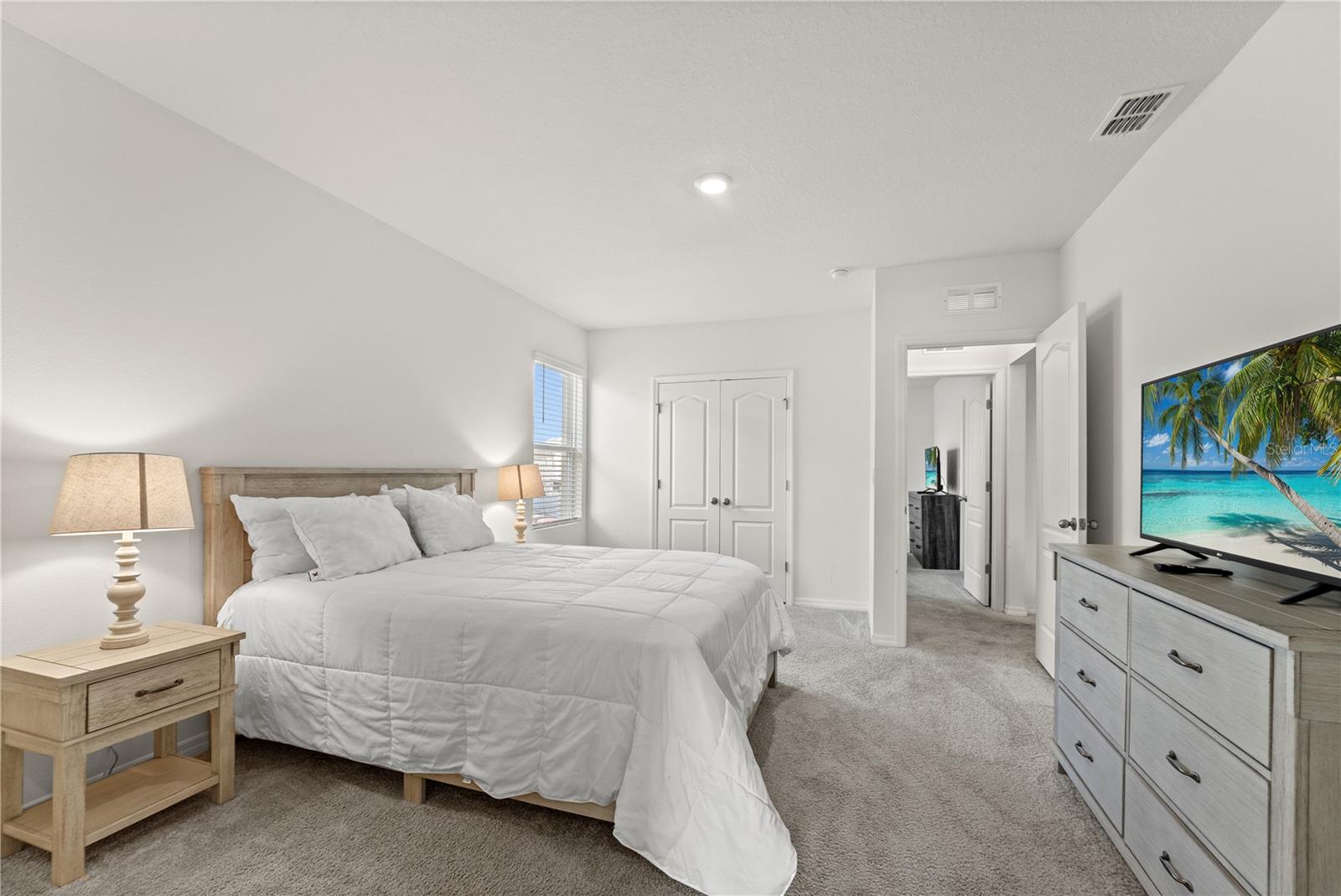 Image 46 of 55 For 7630 Oakmoss Loop