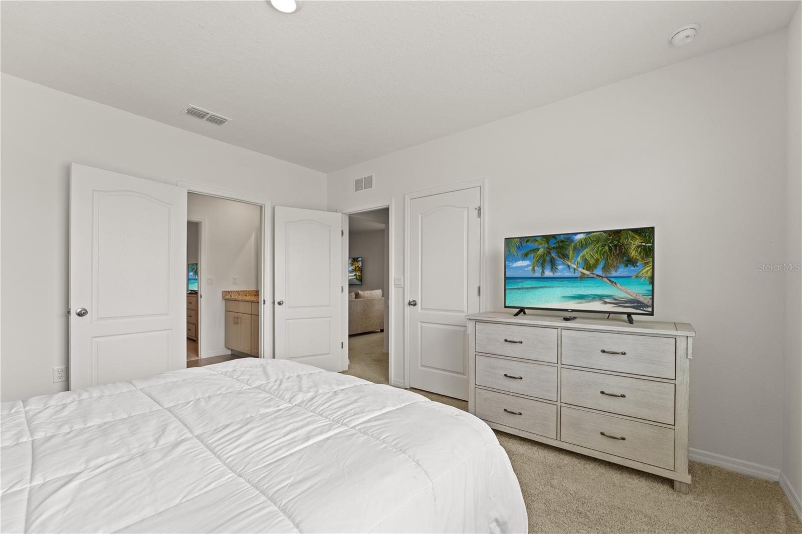 Image 49 of 55 For 7630 Oakmoss Loop