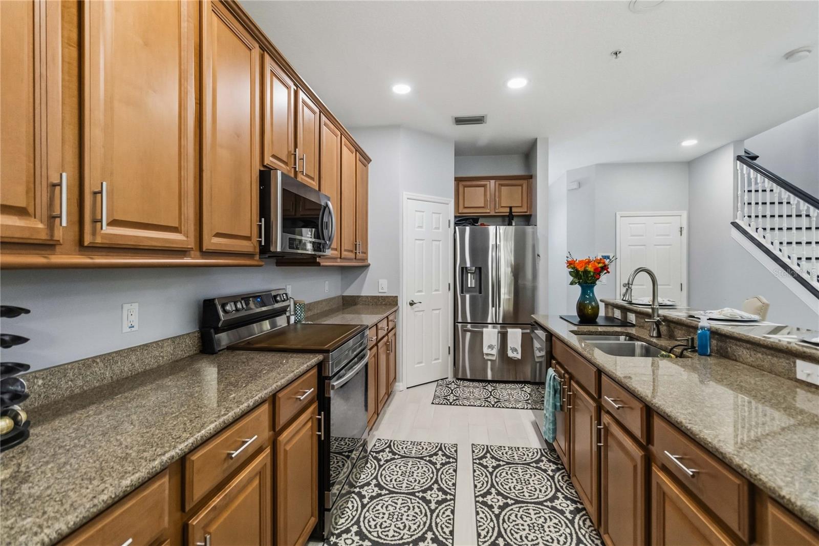 Image 24 of 39 For 2107 Velvet Leaf Drive