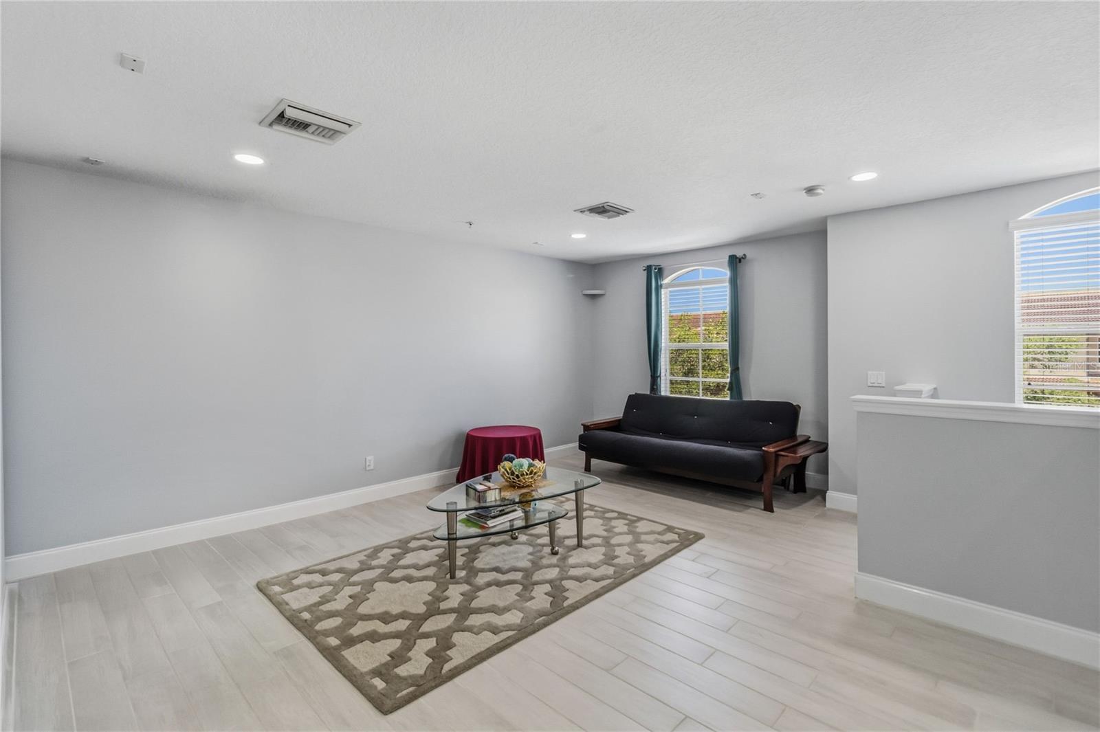 Image 33 of 39 For 2107 Velvet Leaf Drive