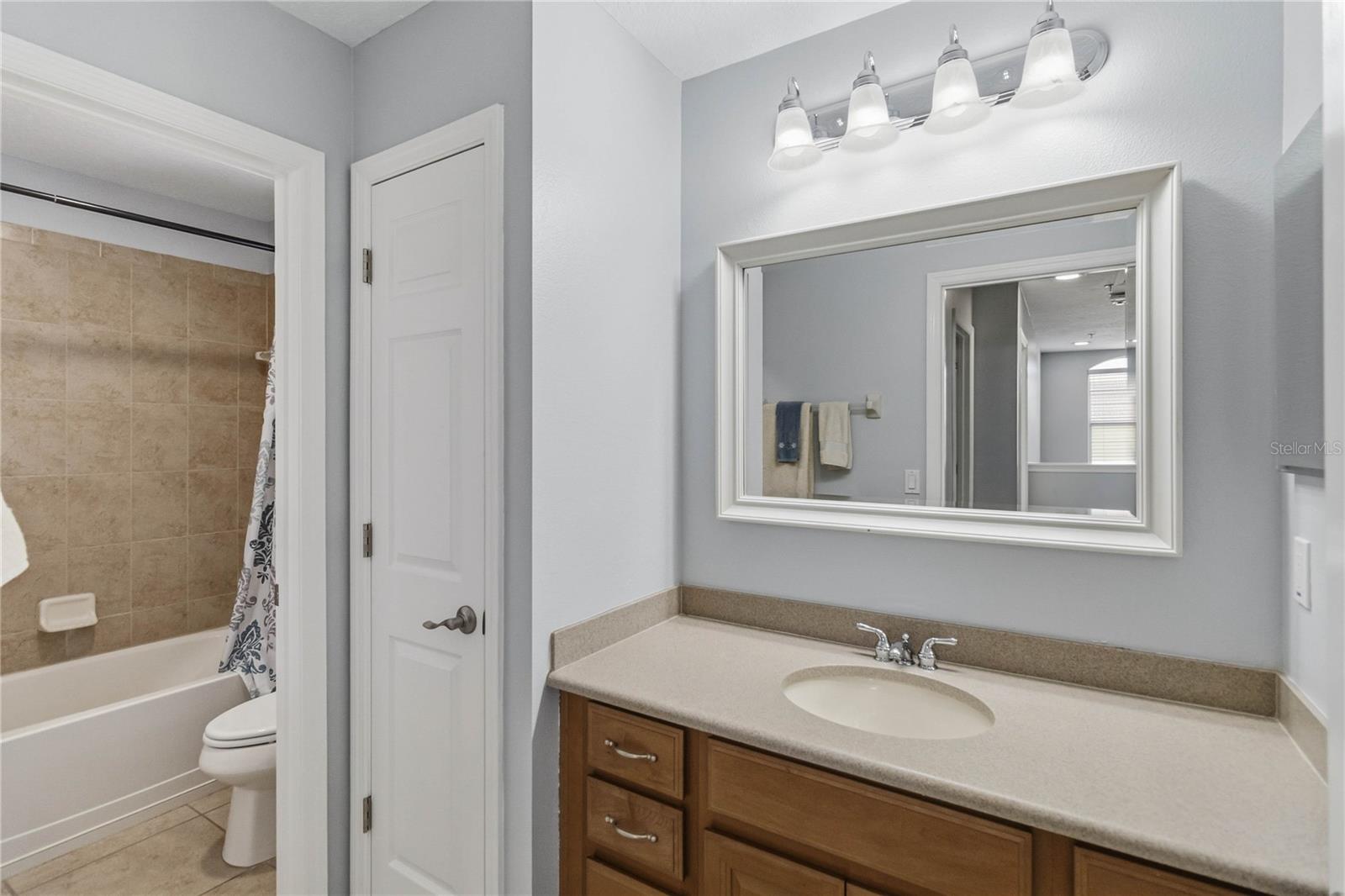 Image 7 of 39 For 2107 Velvet Leaf Drive