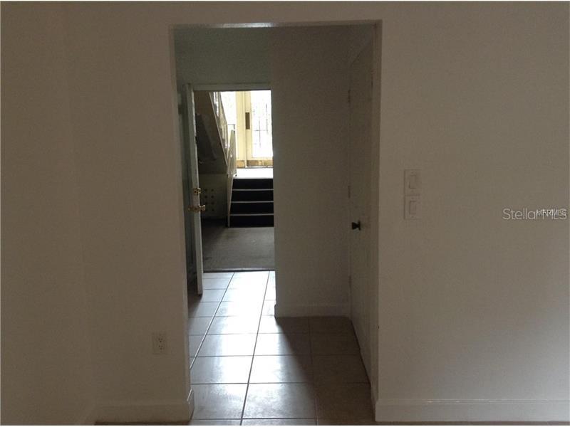 Image 16 of 17 For 3975 Versailles Drive 3975f