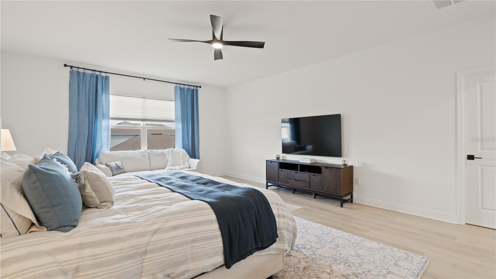 Image 22 of 75 For 15239 Lake Lamonia Street