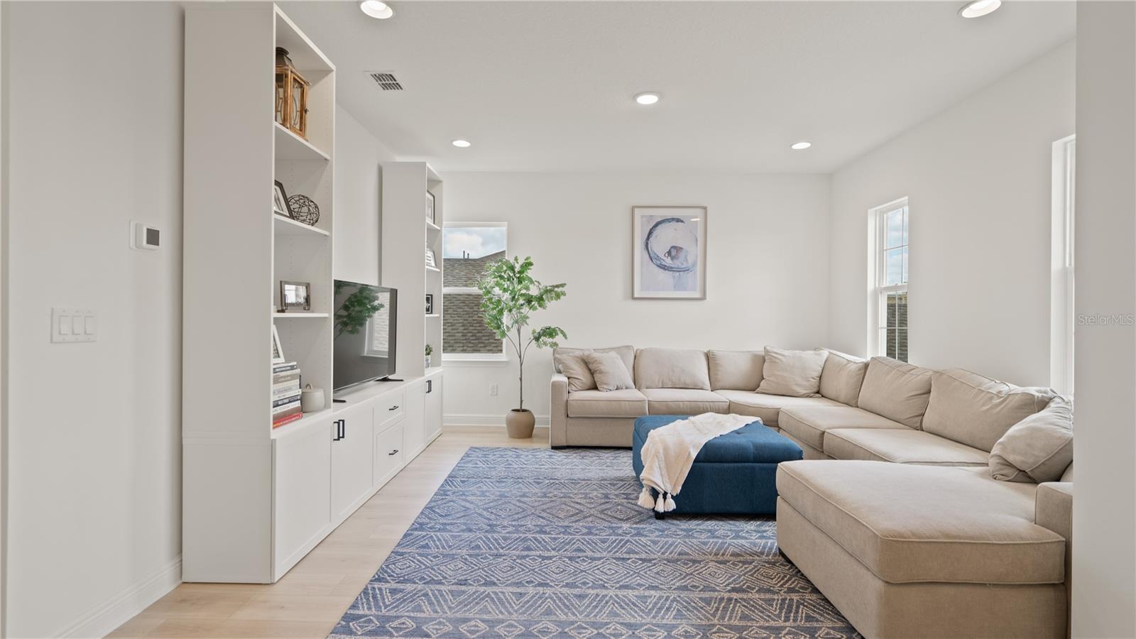 Image 25 of 75 For 15239 Lake Lamonia Street