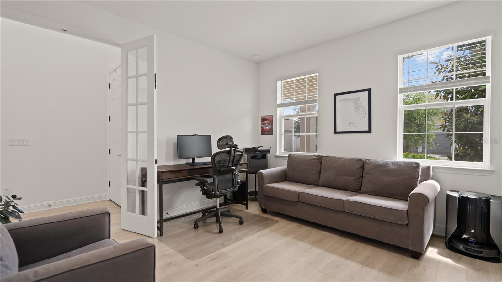 Image 32 of 75 For 15239 Lake Lamonia Street