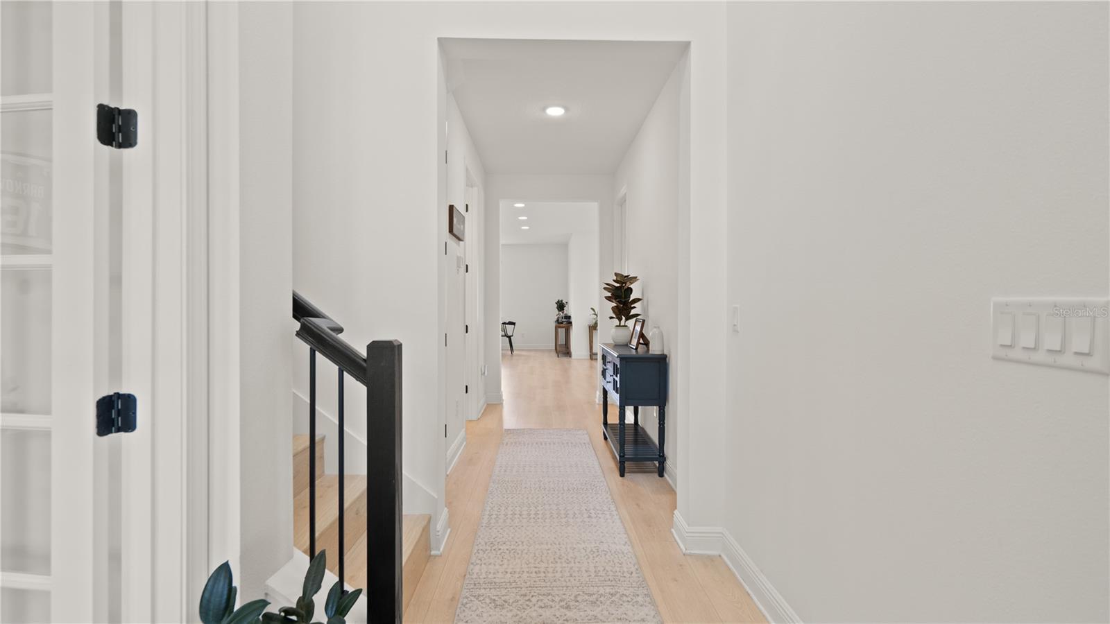 Image 54 of 75 For 15239 Lake Lamonia Street