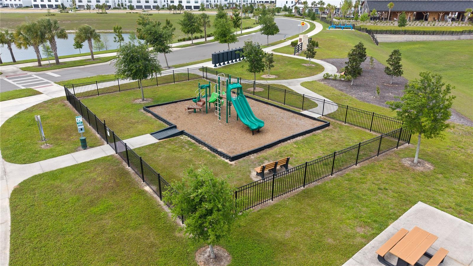 Image 60 of 75 For 15239 Lake Lamonia Street