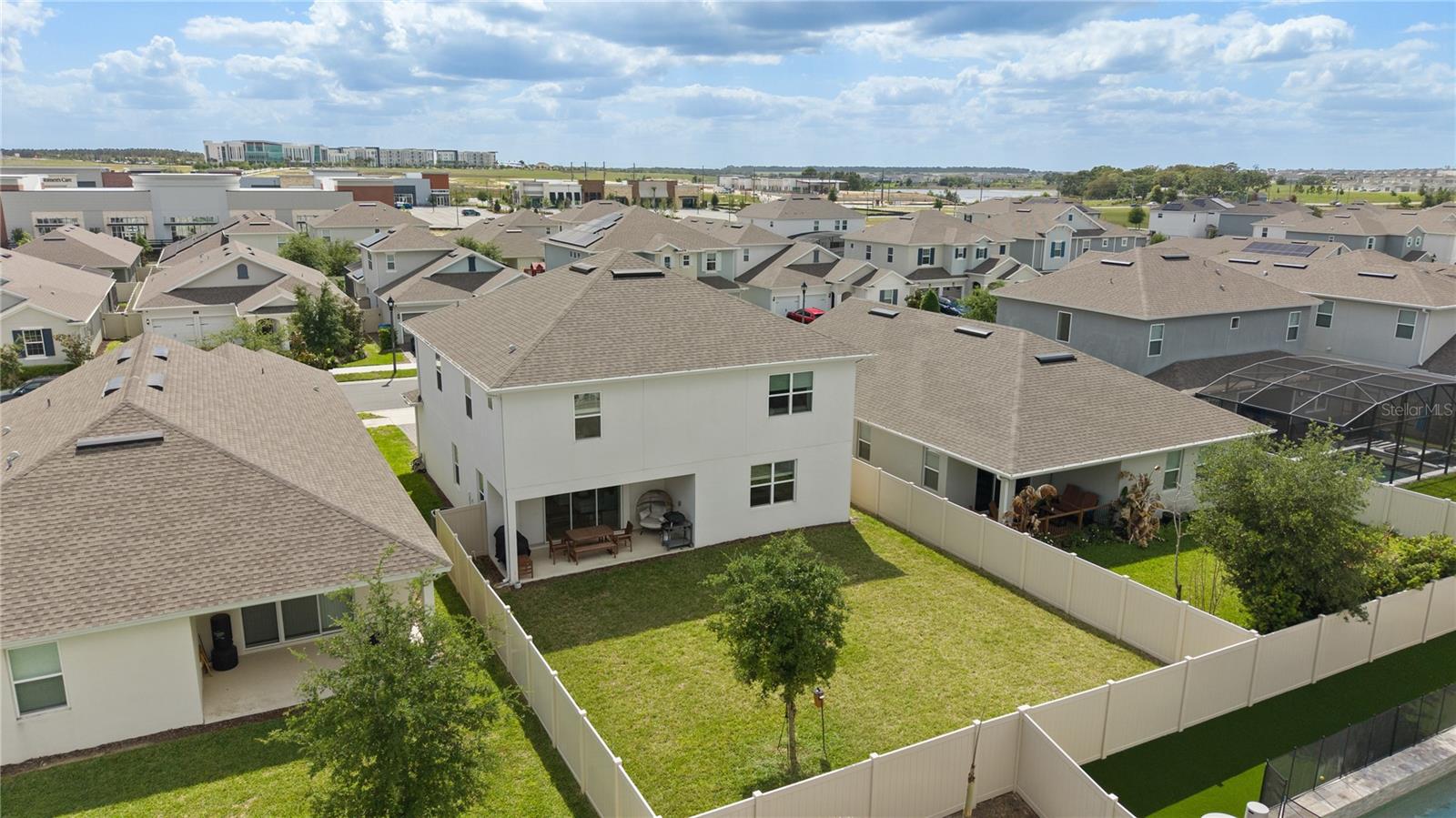 Image 67 of 75 For 15239 Lake Lamonia Street