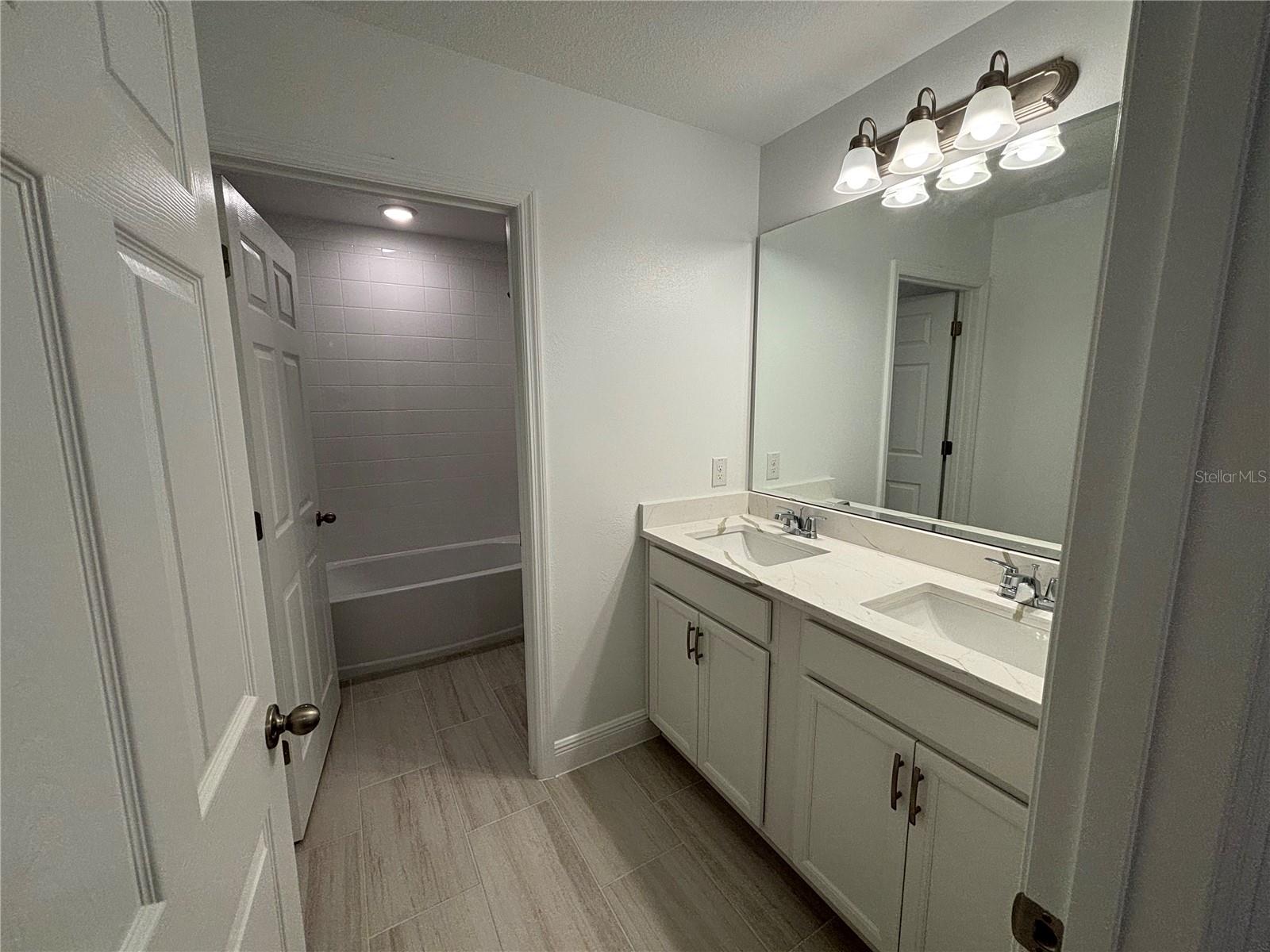 Image 14 of 26 For 6982 Rolling Gardens Loop