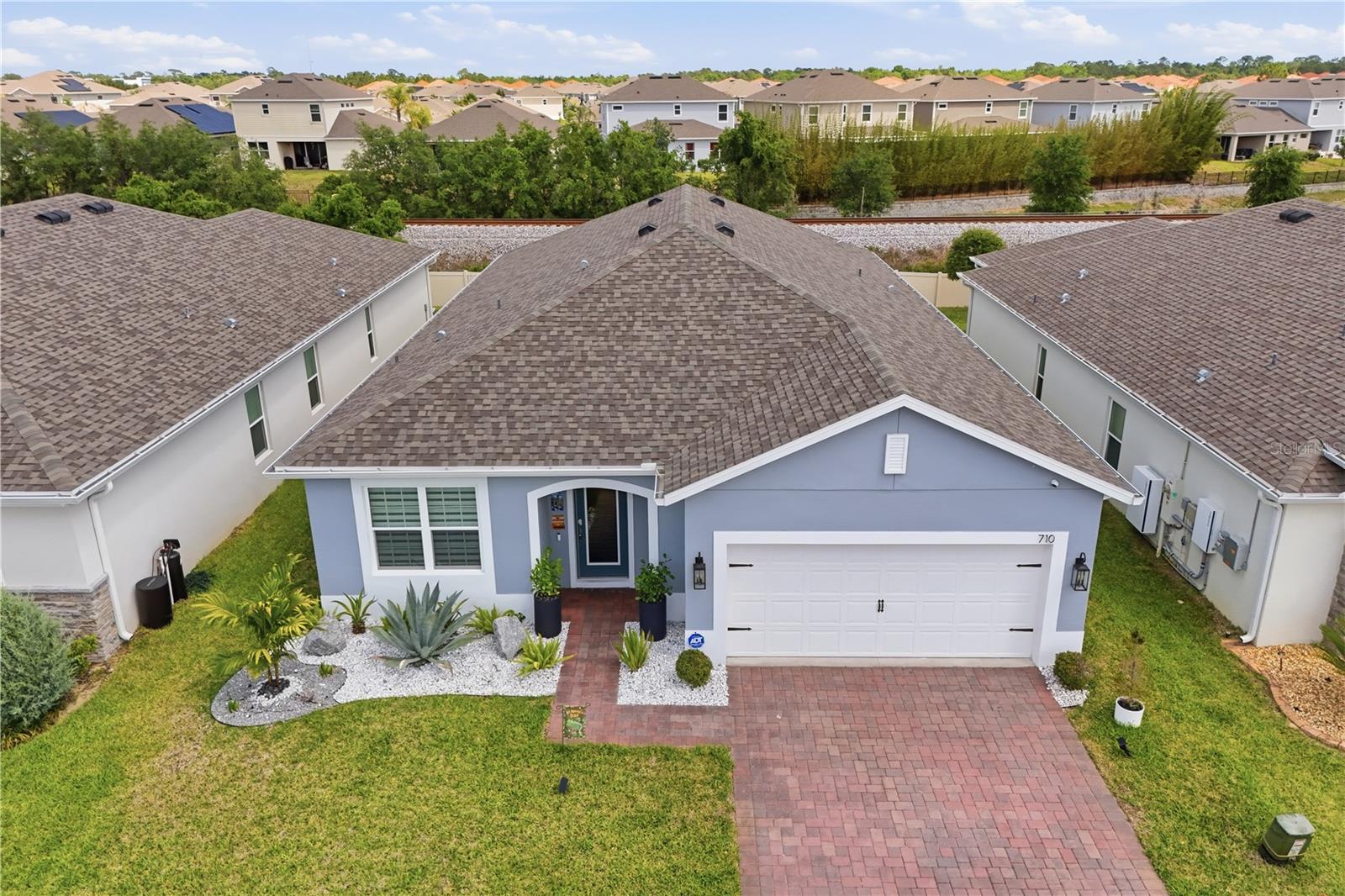 Image 2 of 61 For 710 Campo Lane