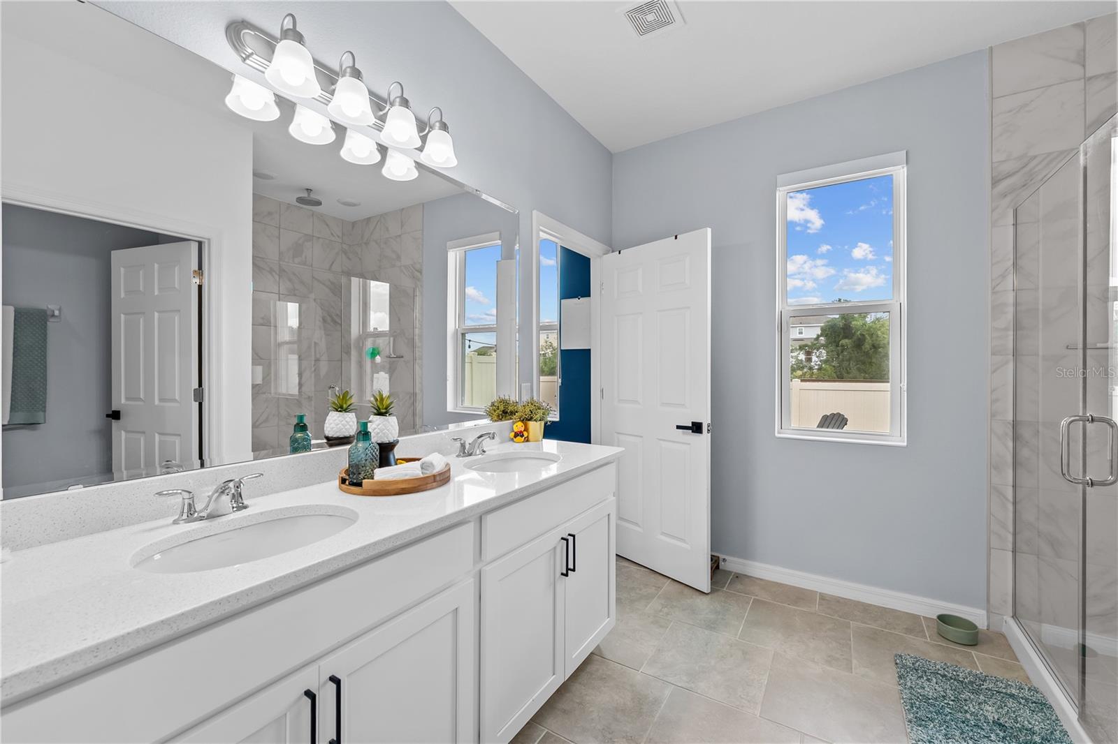 Image 39 of 61 For 710 Campo Lane
