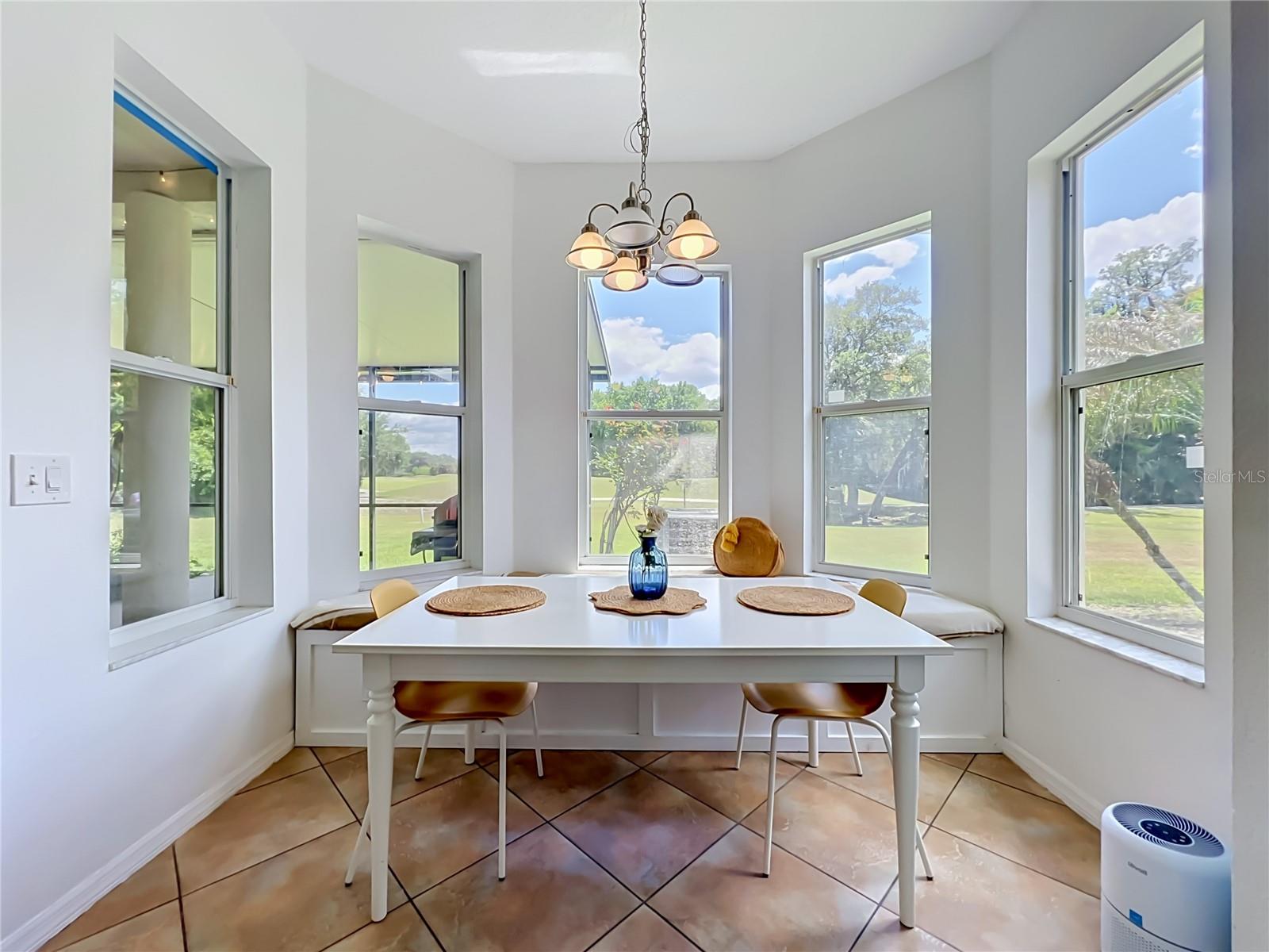 Image 27 of 66 For 2125 Emerald Green Circle