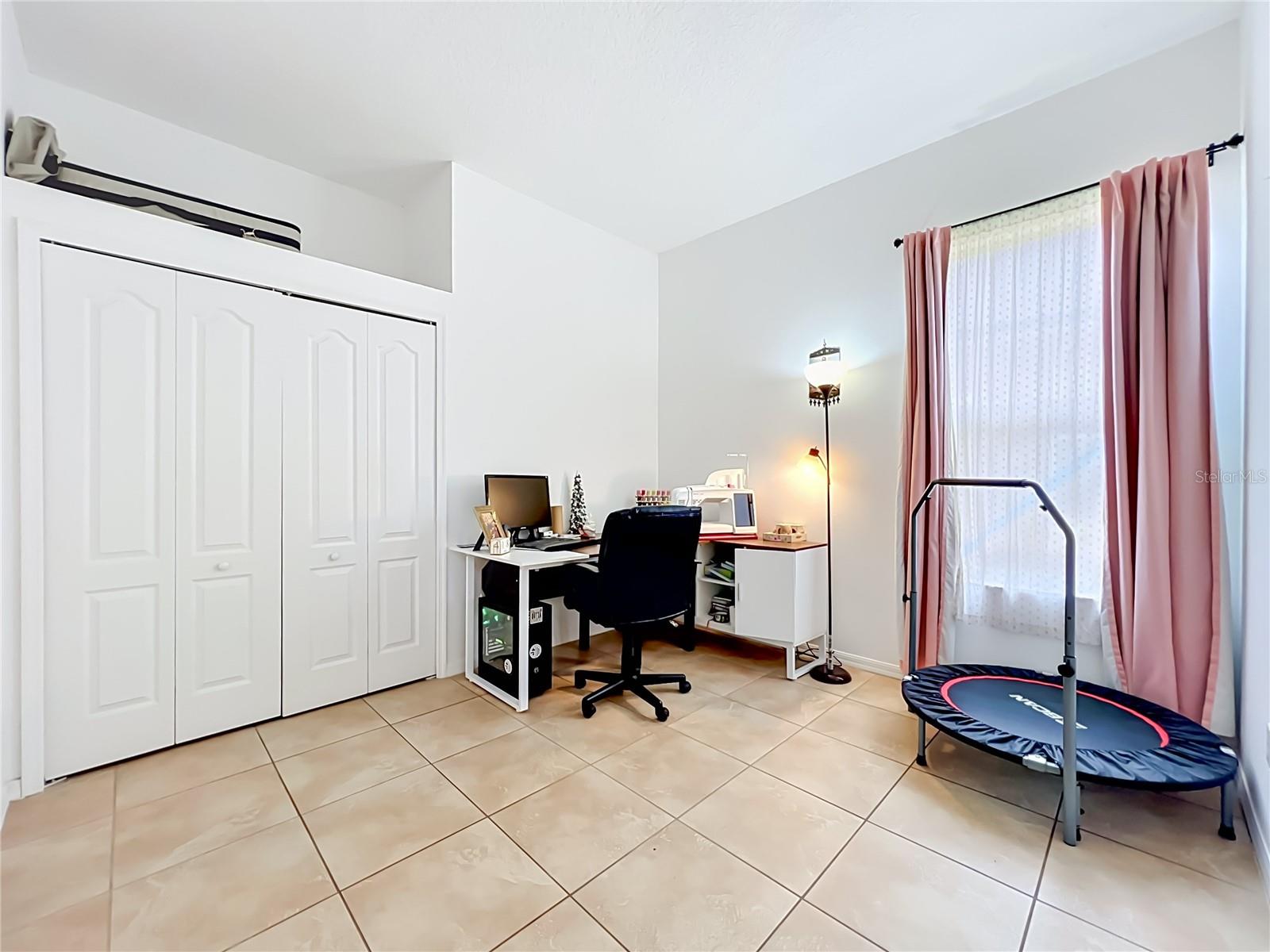 Image 31 of 66 For 2125 Emerald Green Circle