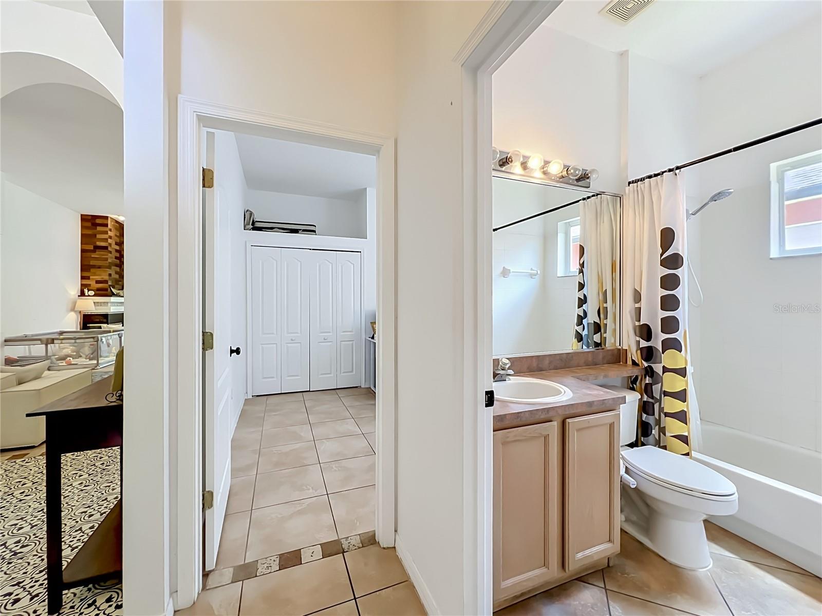 Image 32 of 66 For 2125 Emerald Green Circle