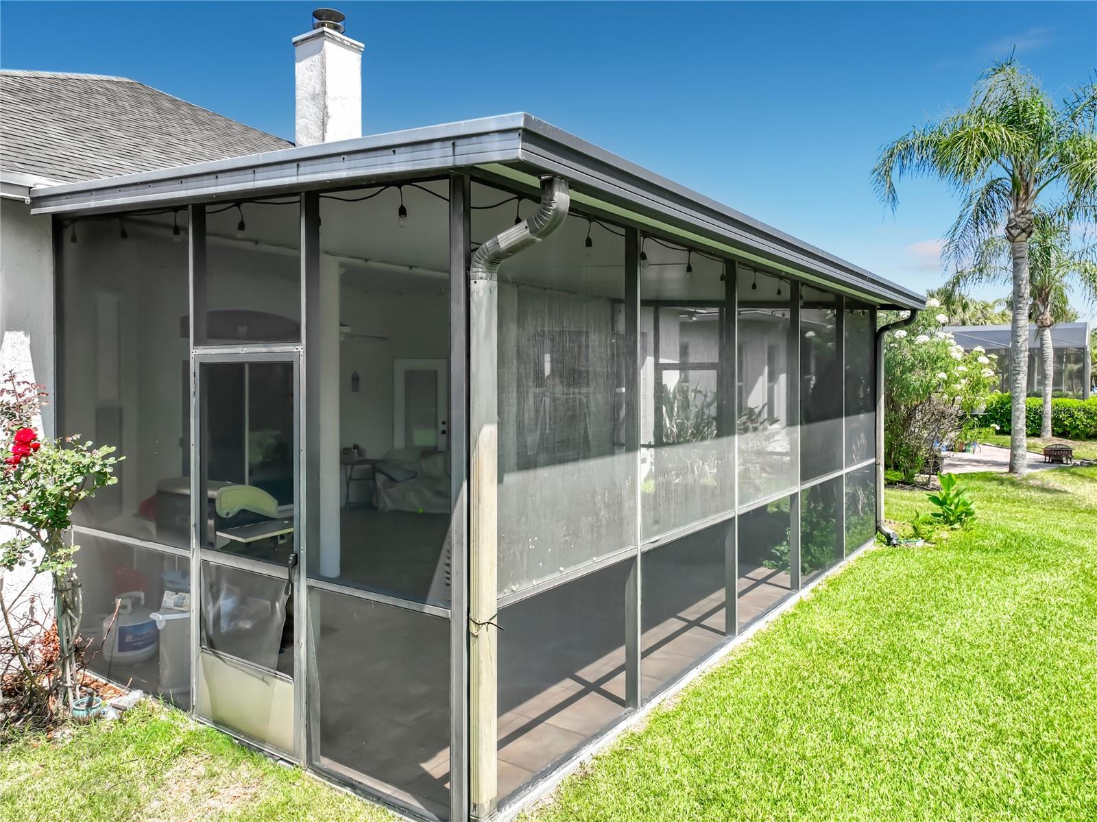 Image 52 of 66 For 2125 Emerald Green Circle