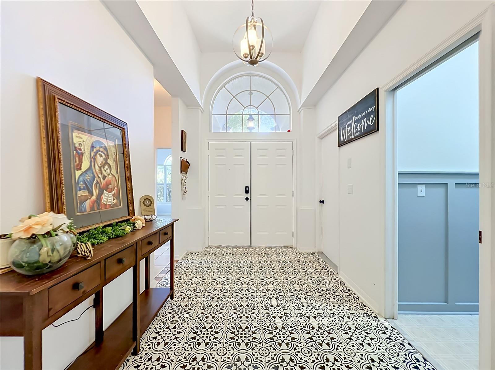 Image 9 of 66 For 2125 Emerald Green Circle