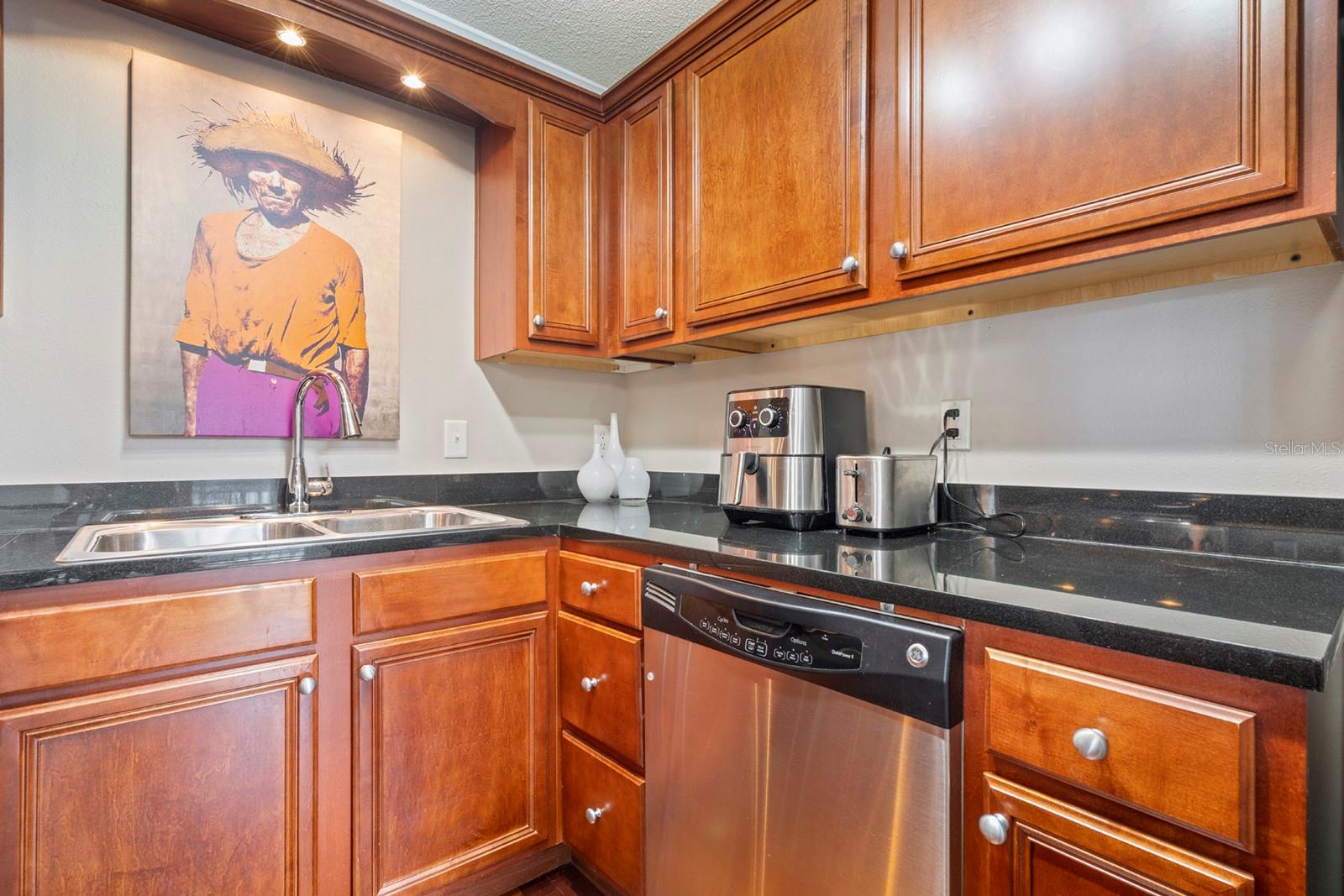 Image 9 of 21 For 4858 Conway Road 58