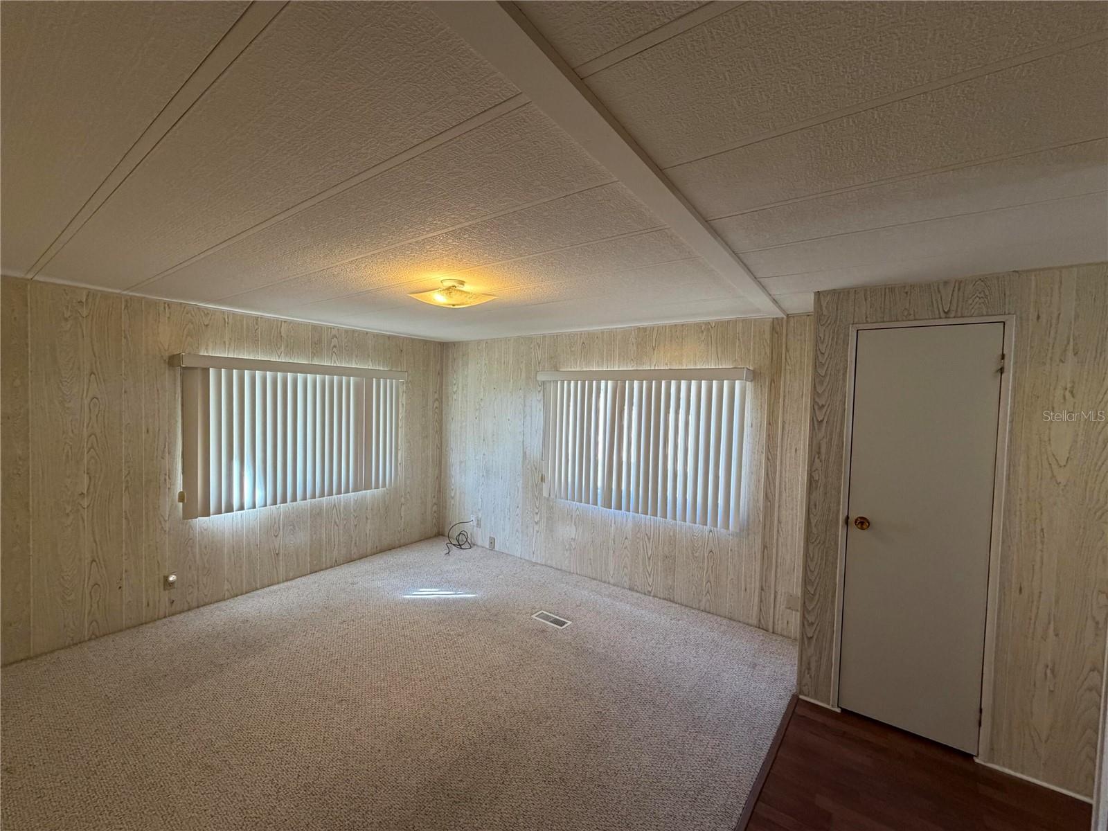 Image 16 of 23 For 930 Tarrson Boulevard